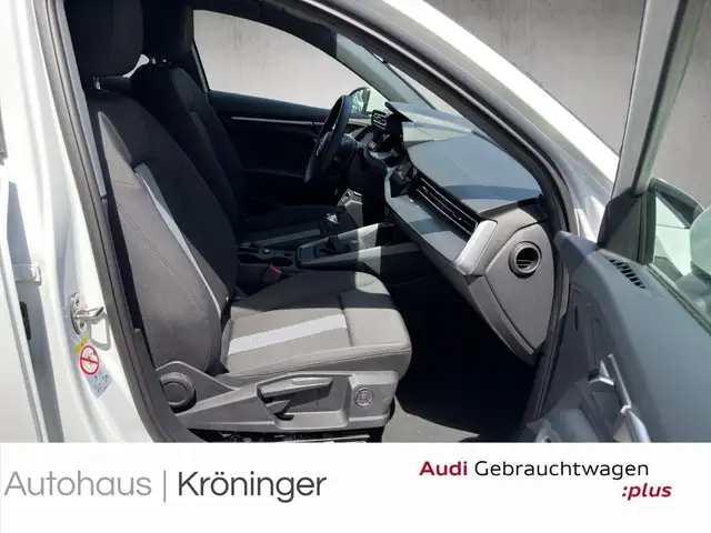 Audi A3 view 9