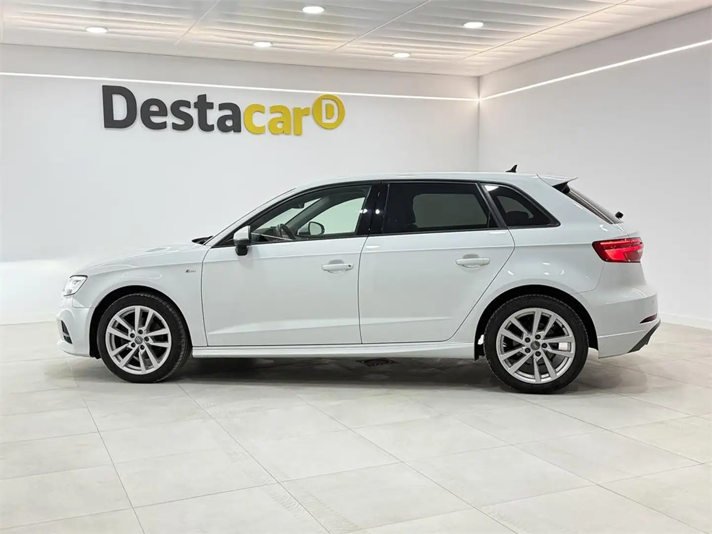 Audi A3 Sportback 30 TFSI - 1