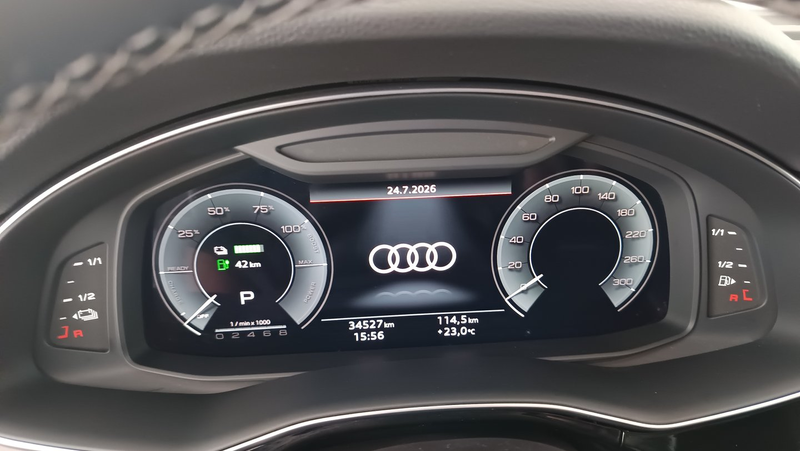 Audi Q8 e-hybrid quattro 290 kW — photo 17