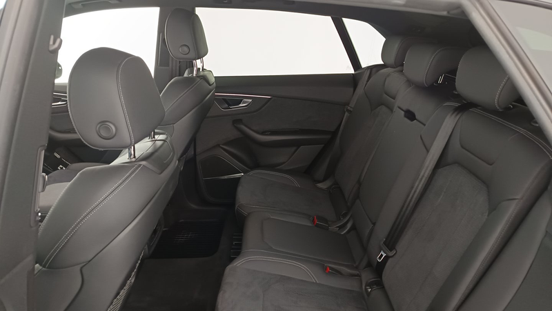 Audi Q8 e-hybrid quattro 290 kW — photo 11