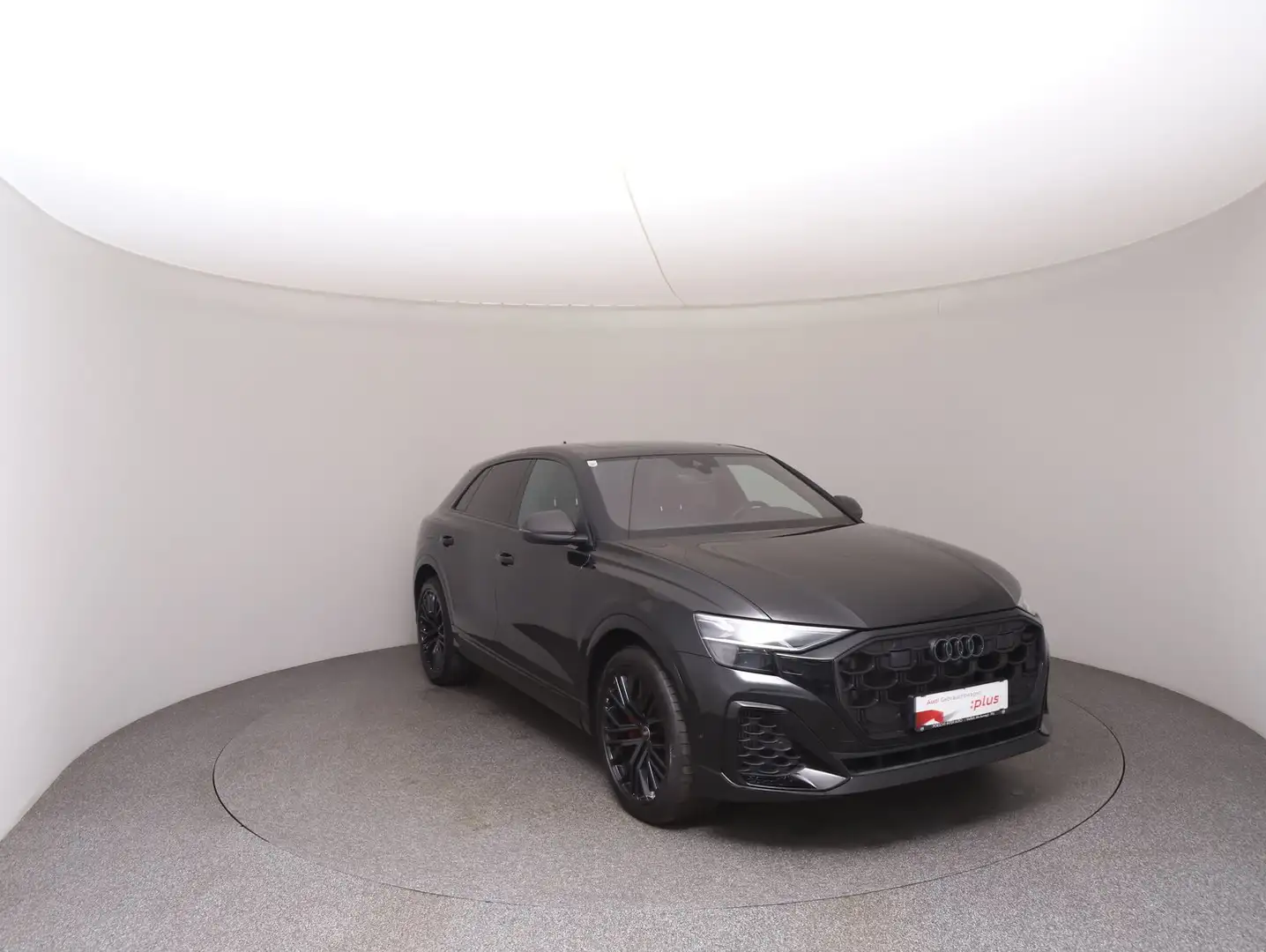 Audi Q8 e-hybrid quattro 290 kW Schwarz - 2