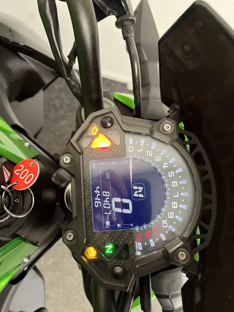 Kawasaki Z 900 ABS Зелений - 2