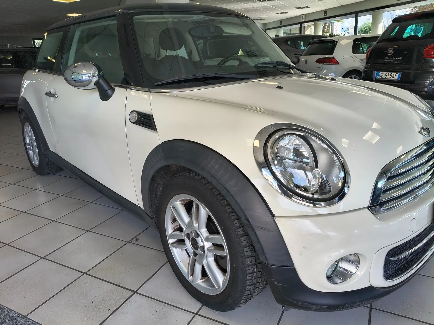 MINI Cooper D Mini III R56 Hatchback 1.6 112cv neopatentati Beige - 2