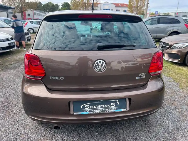 Volkswagen Polo view 5