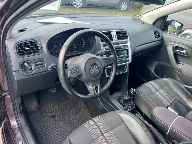 Volkswagen Polo view 9