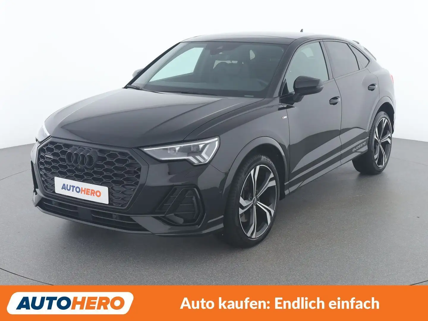 Audi Q3 45 TFSI quattro S line Schwarz - 1