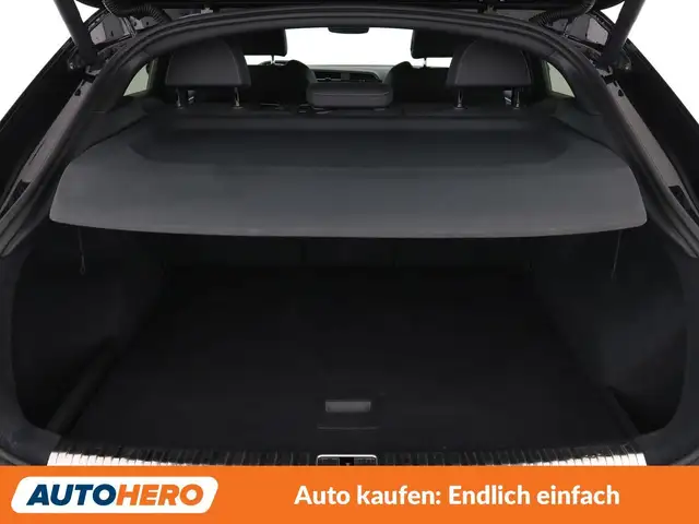 Audi Q3 view 17