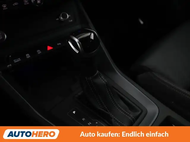 Audi Q3 view 27
