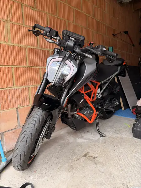 KTM 125 Duke - foto 3