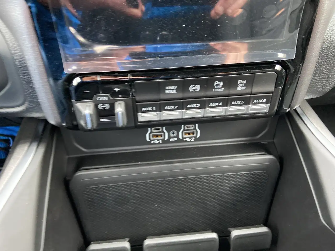 RAM 3500 снимка RAM 3500