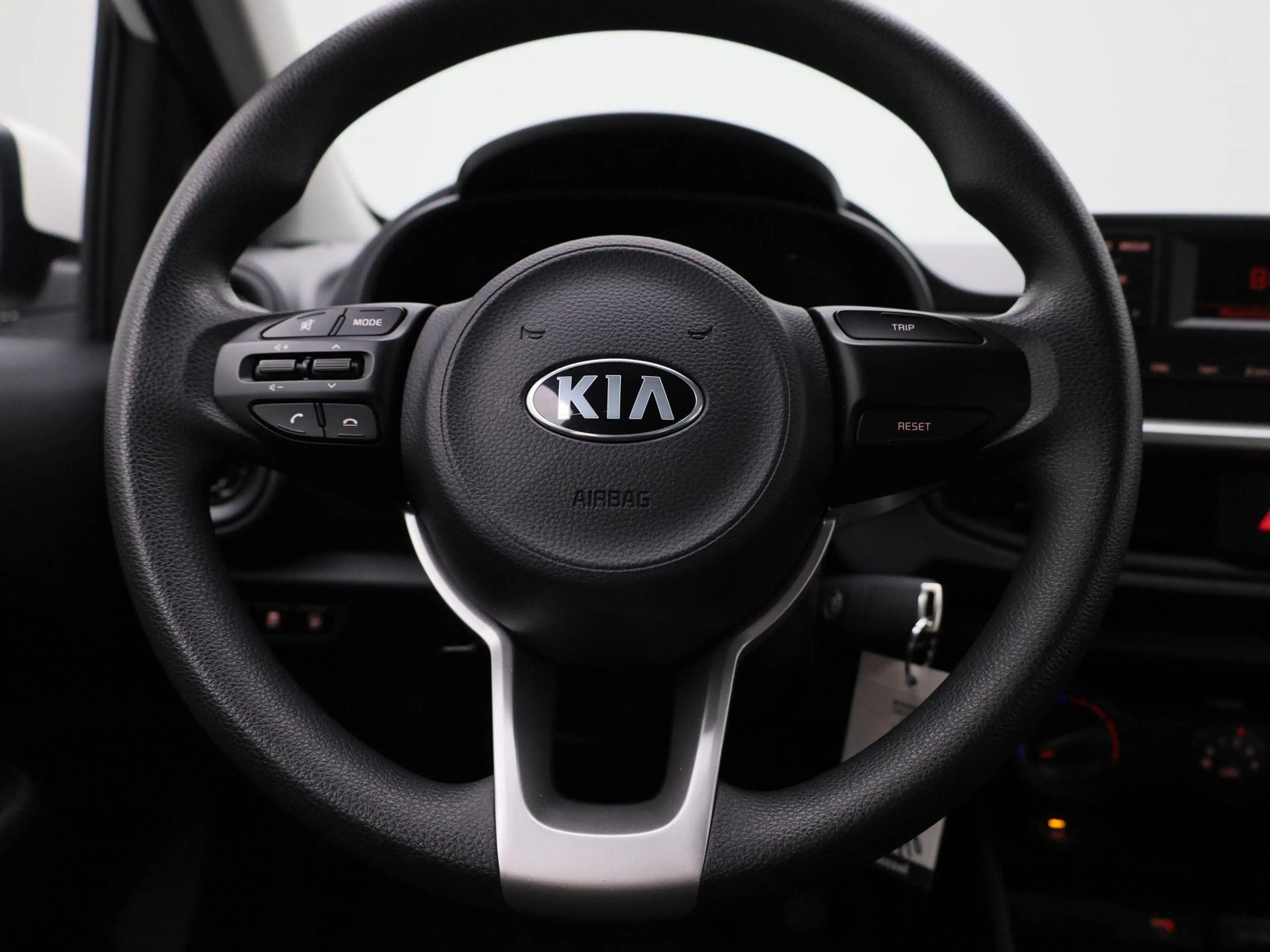 Kia Picanto Easy 1.0 — photo 7