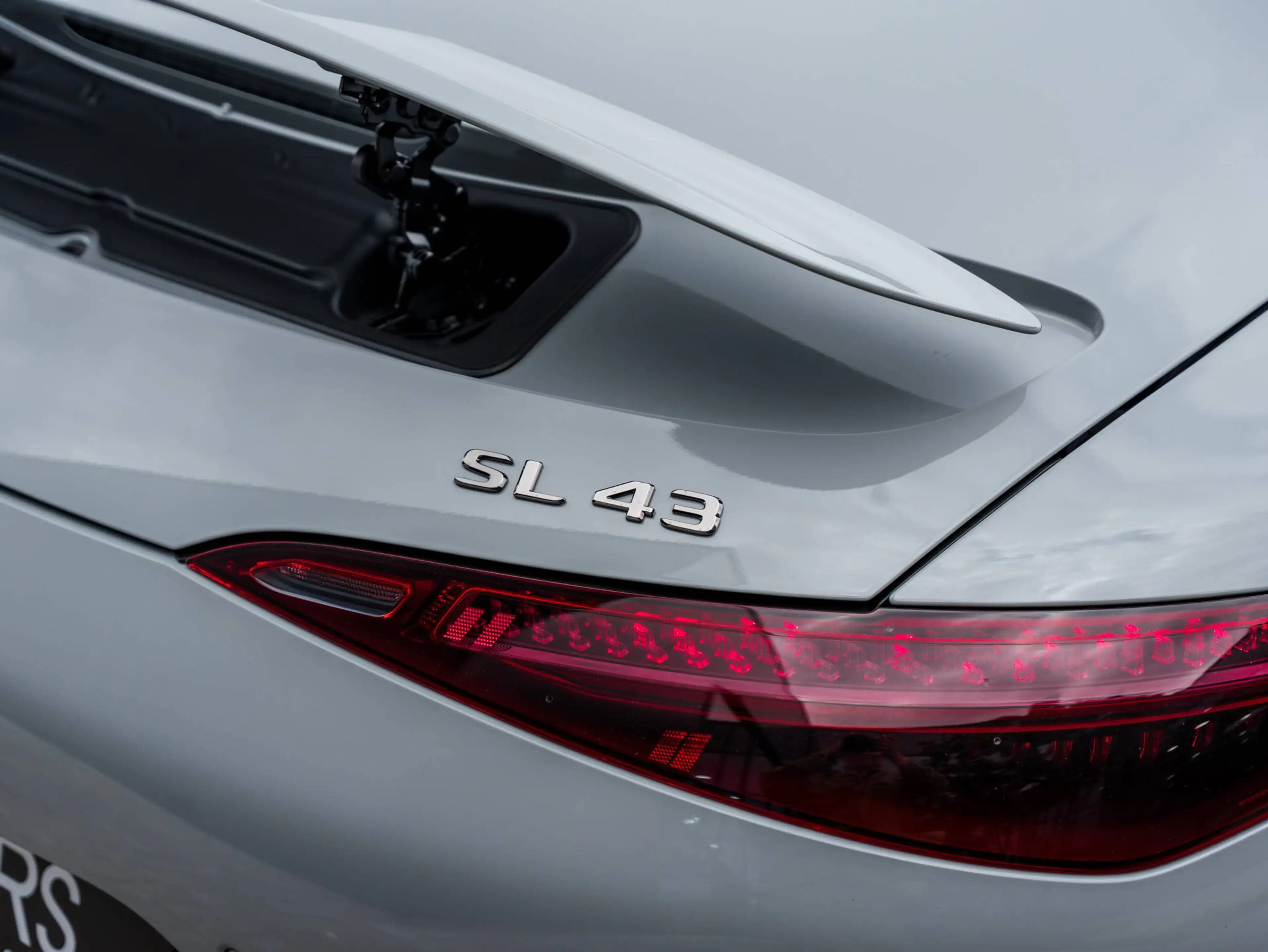 Mercedes-Benz SL 43 AMG Roadster - AMG Night Package - Alpine Grey - Burmester - Massage - HUD - 21" AMG — photo 12