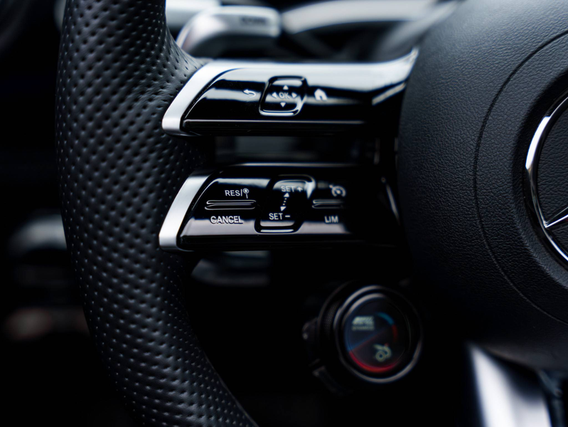 Mercedes-Benz SL 43 AMG Roadster - AMG Night Package - Alpine Grey - Burmester - Massage - HUD - 21" AMG — photo 15