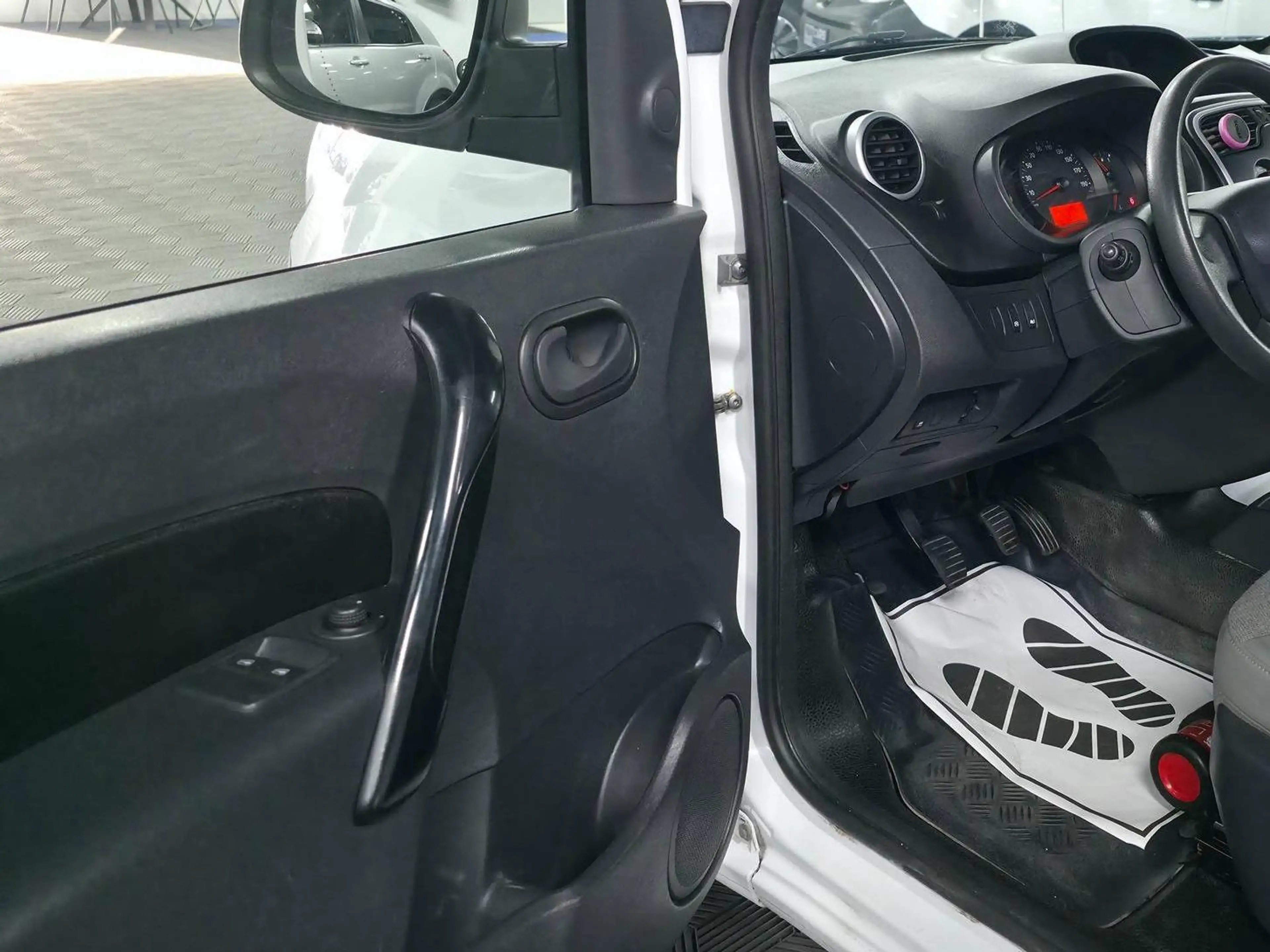 Renault Kangoo MOINS DE KM | Garantie 1an | 49 000km | Contrôlé — photo 14