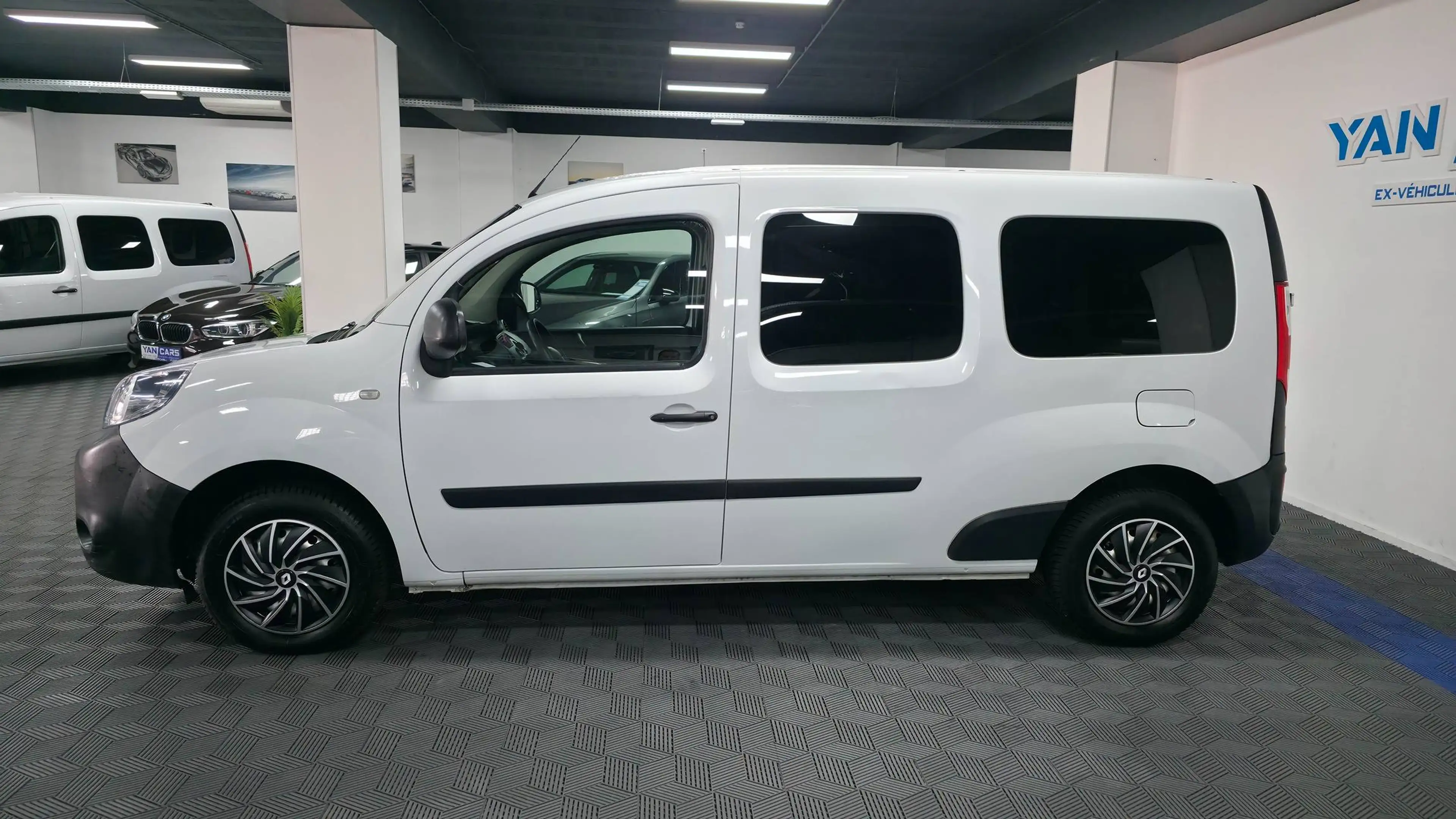 Renault Kangoo MOINS DE KM | Garantie 1an | 49 000km | Contrôlé — photo 6