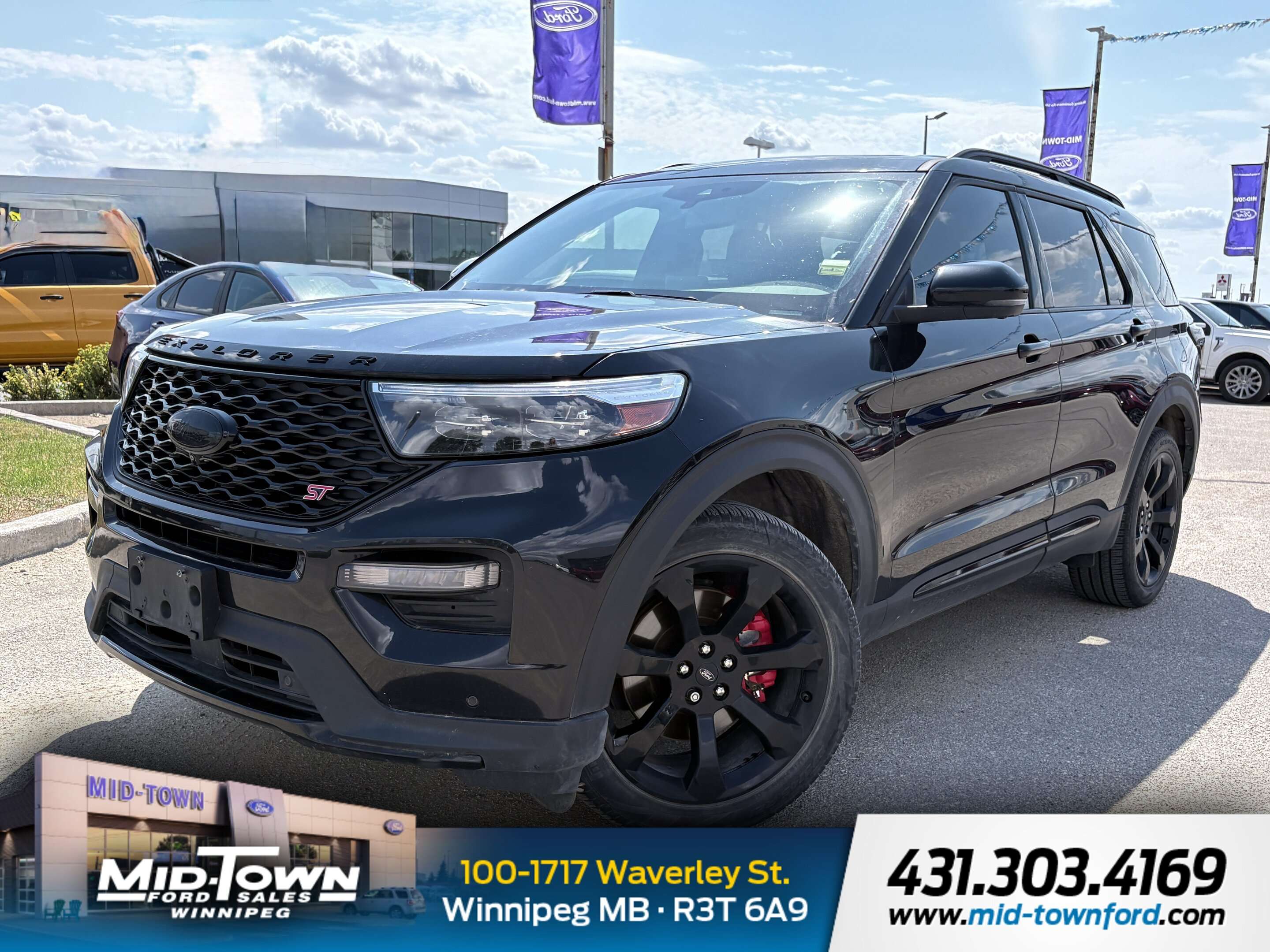 2022 Ford Explorer ST |