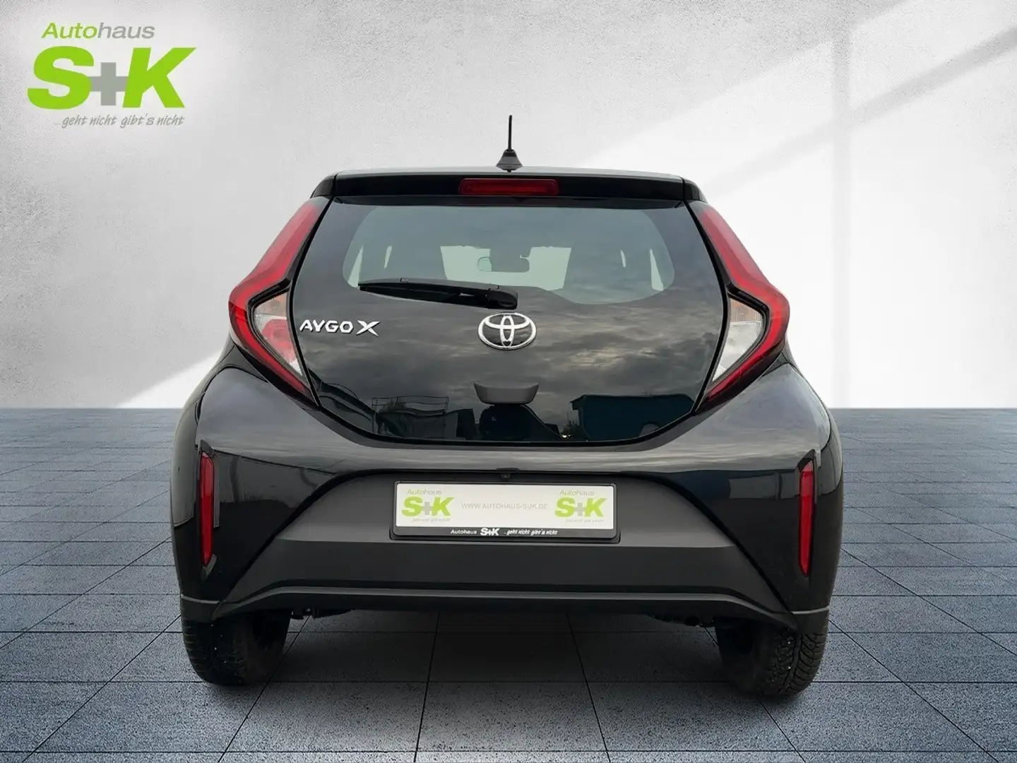 Toyota Aygo Business ++SHZ+GJR+KAMERA+CARPLAY+ Schwarz - 2