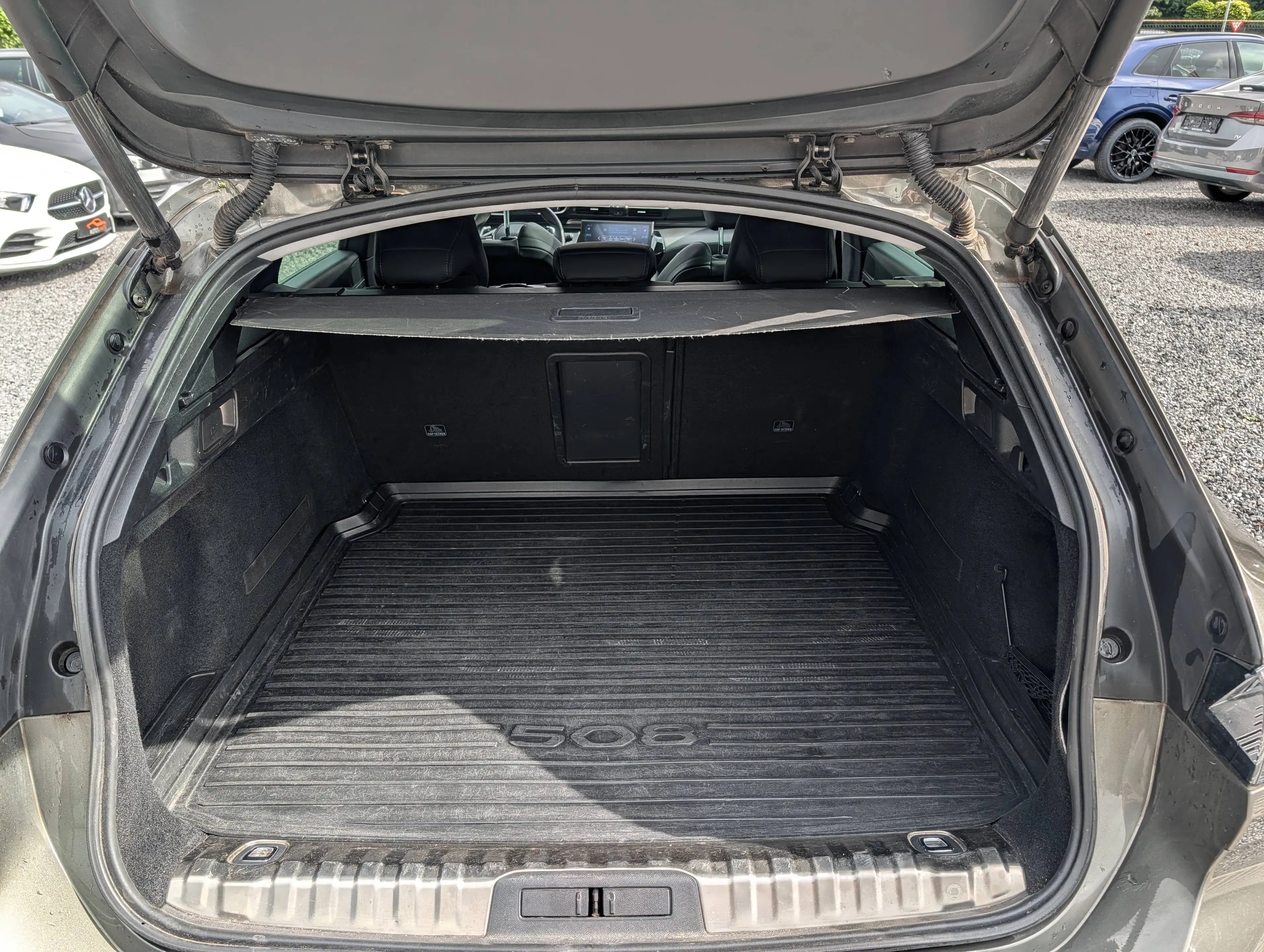 Peugeot 508 SW 1.6 PureTech | PANO | 360°CAM | NAVI/CARPLAY | LEER | E-KOFFER | AMBIENT — photo 6