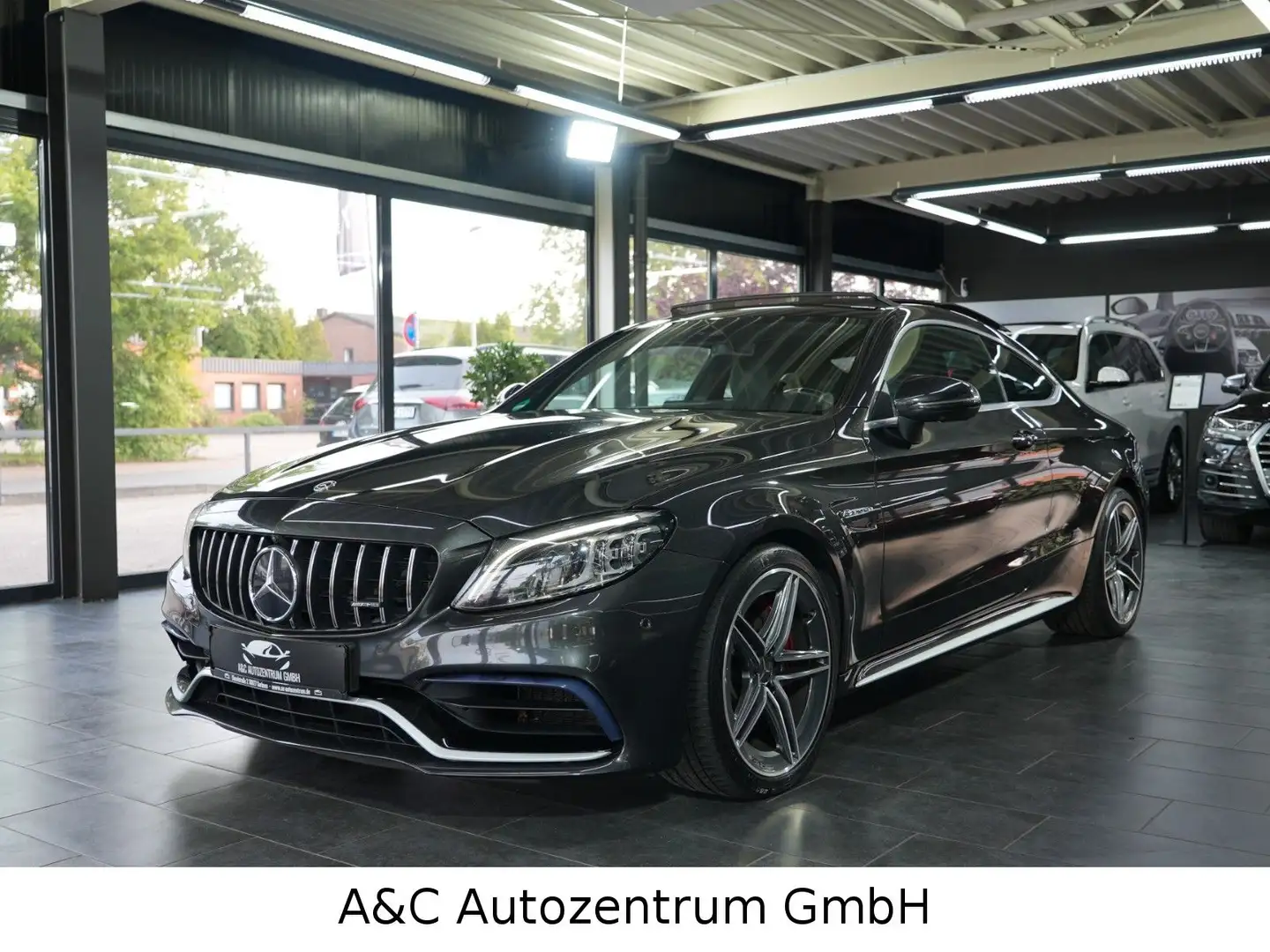 Mercedes-Benz C 63 AMG C 63 S AMG Coupé Facelift Grau - 1