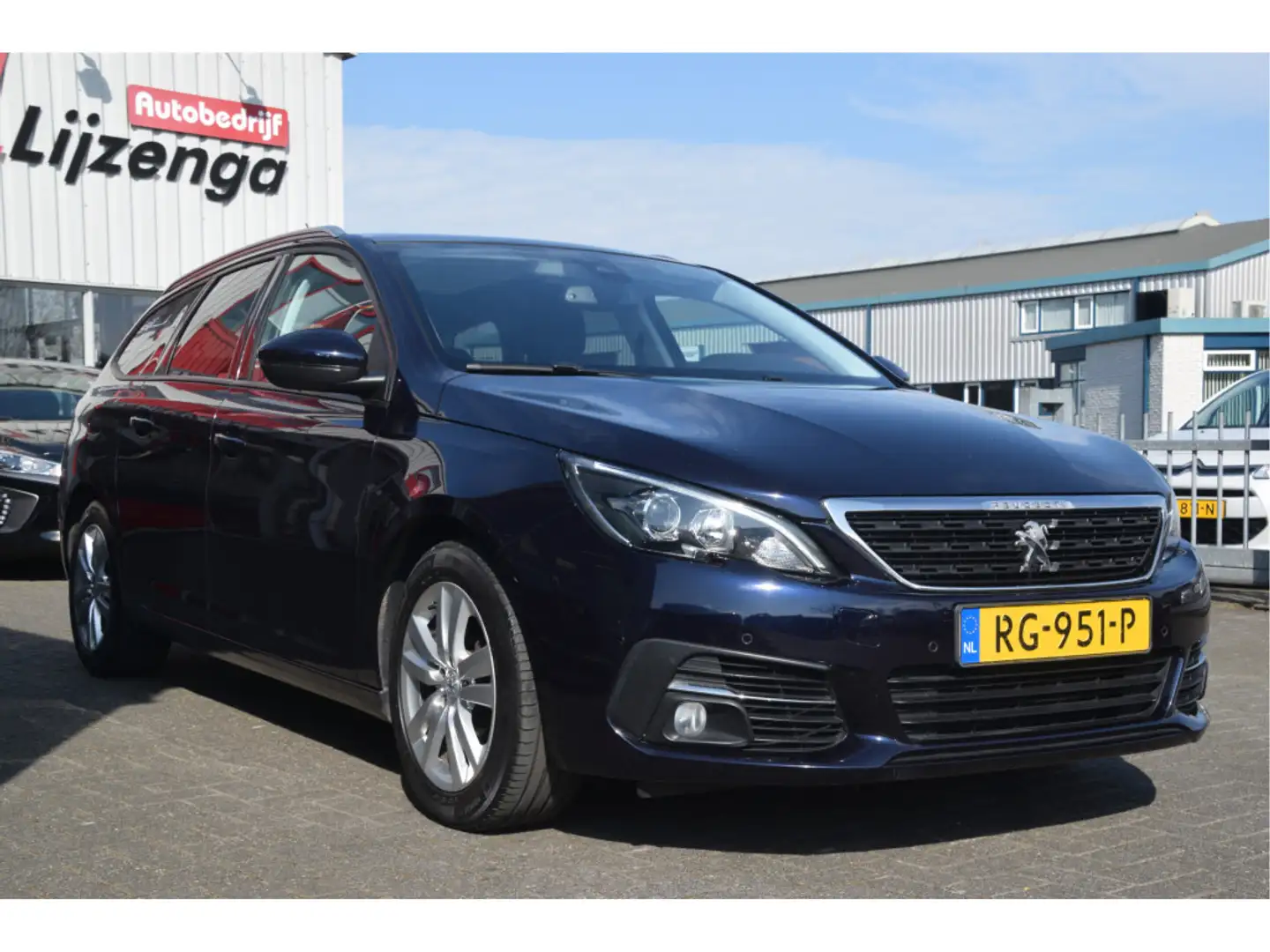 Peugeot 308 SW 1.2 PureTech Blue Lease Executive Carplay | Nav Blauw - 2