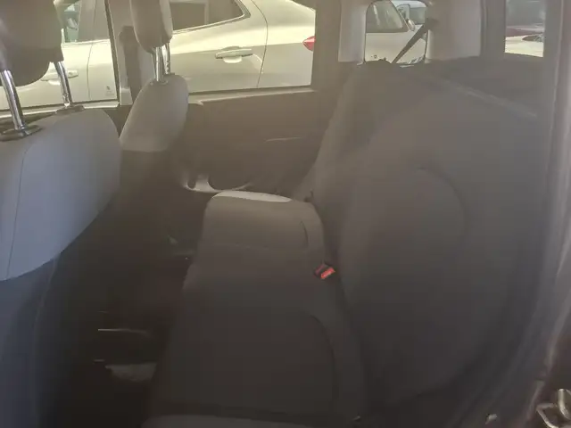 Fiat Panda view 9