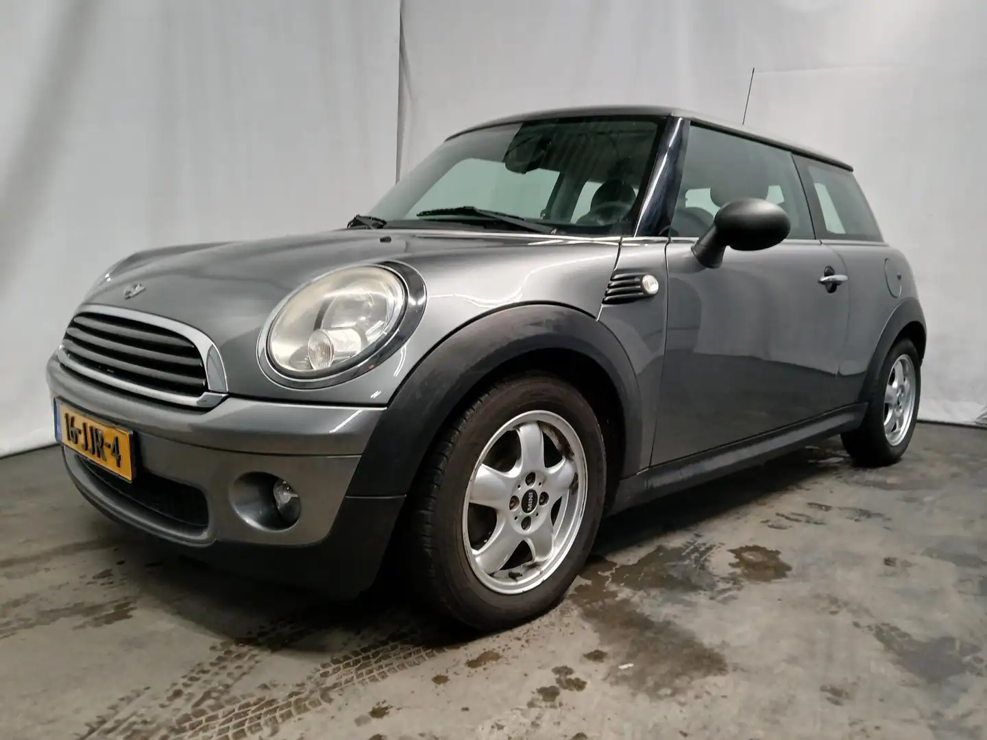 MINI One Mini 1.4 Earl Grey SCHADEAUTO!! Grijs - 2