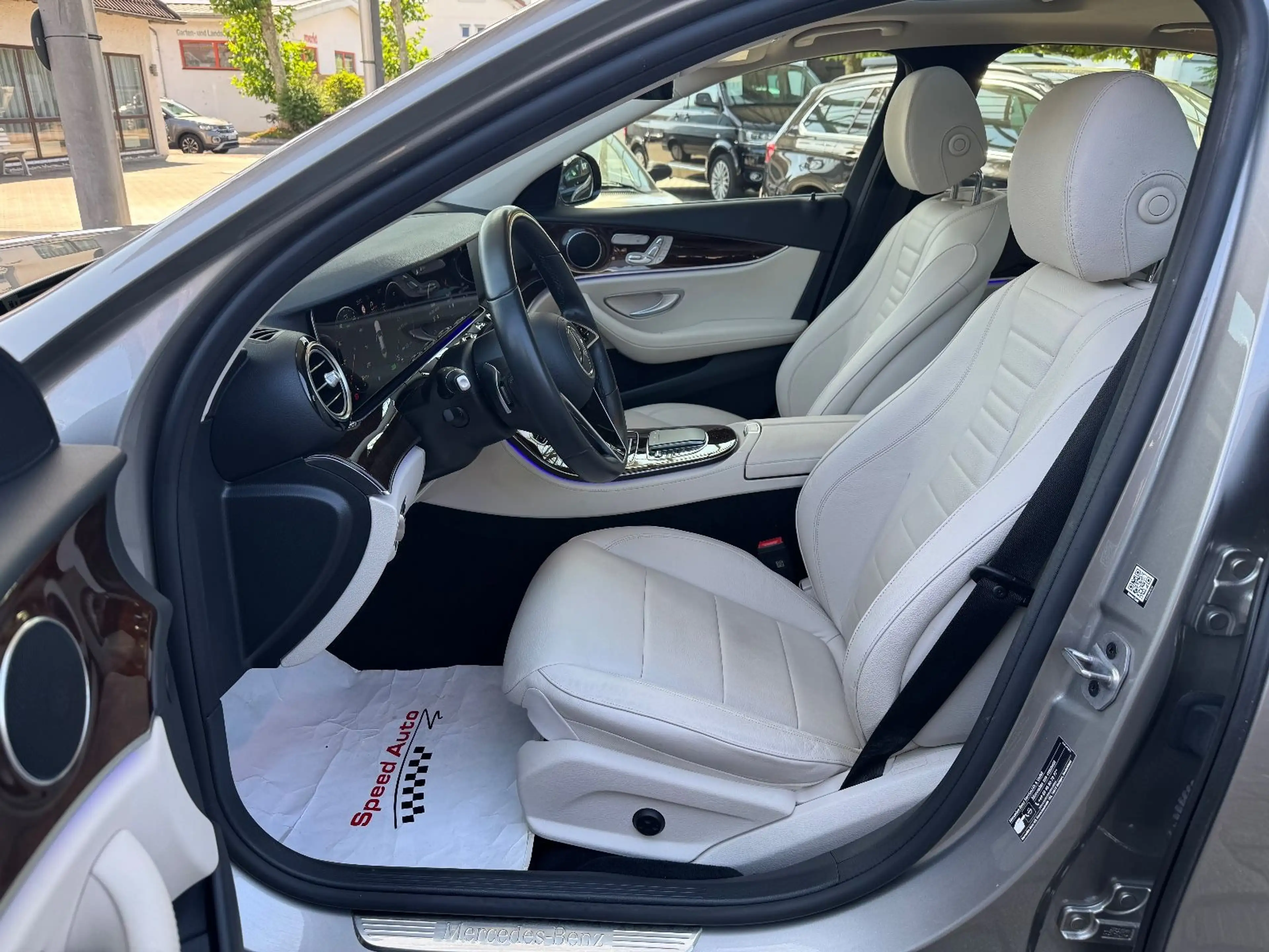 Mercedes-Benz E 450 4Matic Avantgarde/360°/WIDESCREEN/ABC/NAVI — photo 12