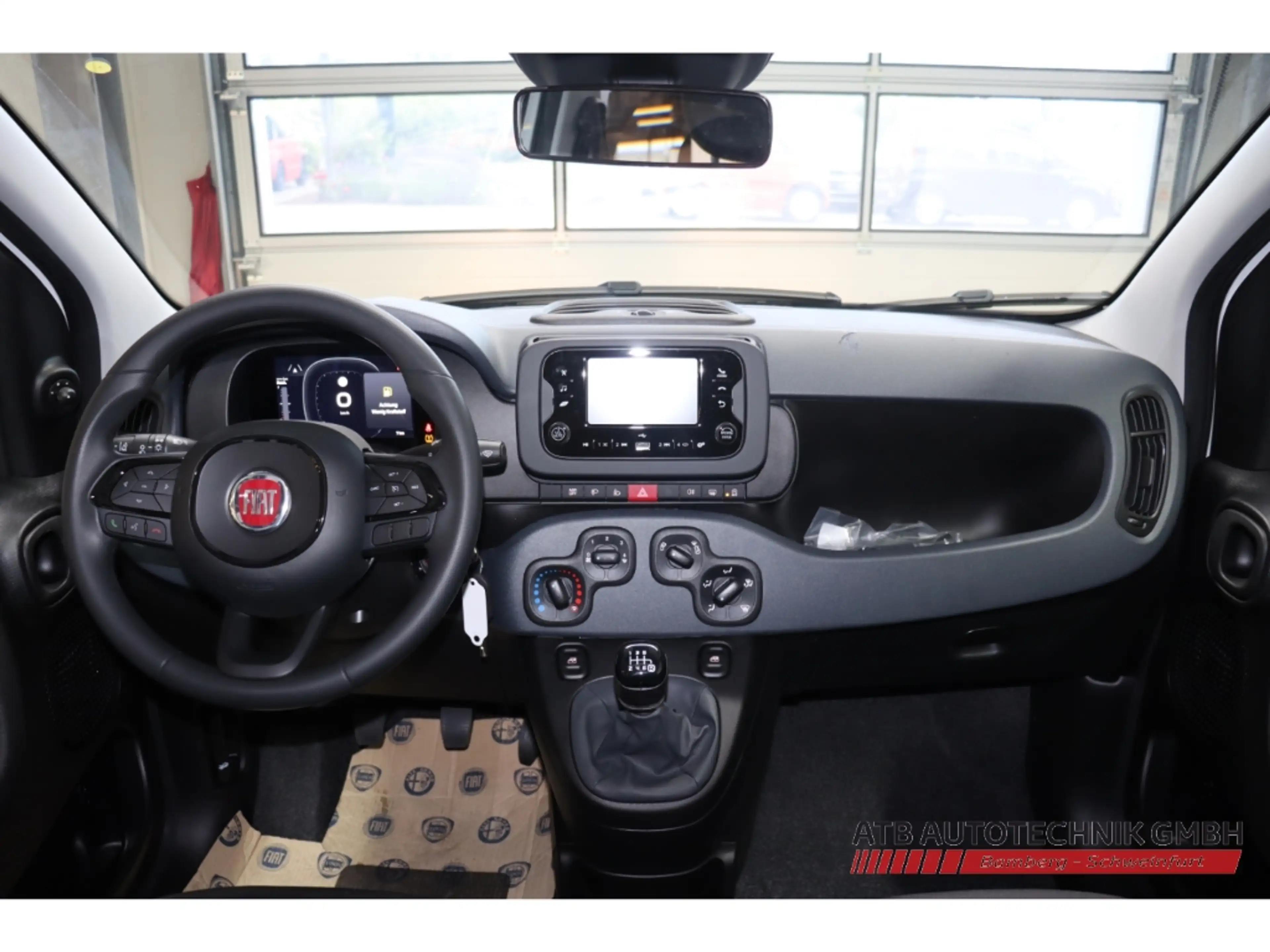 Fiat New Panda ICON Hybrid 1.0 GSE DAB Spurhalteass. — photo 8