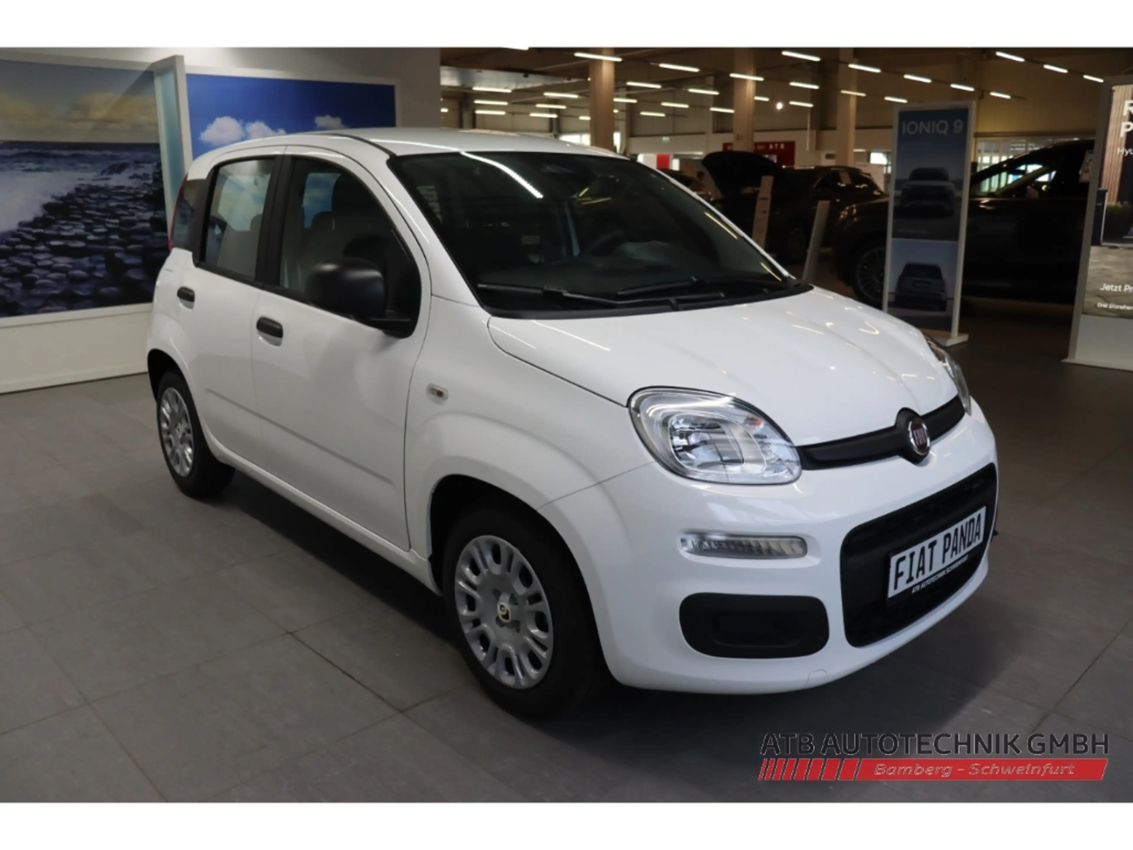 Fiat New Panda ICON Hybrid 1.0 GSE DAB Spurhalteass. — photo 4