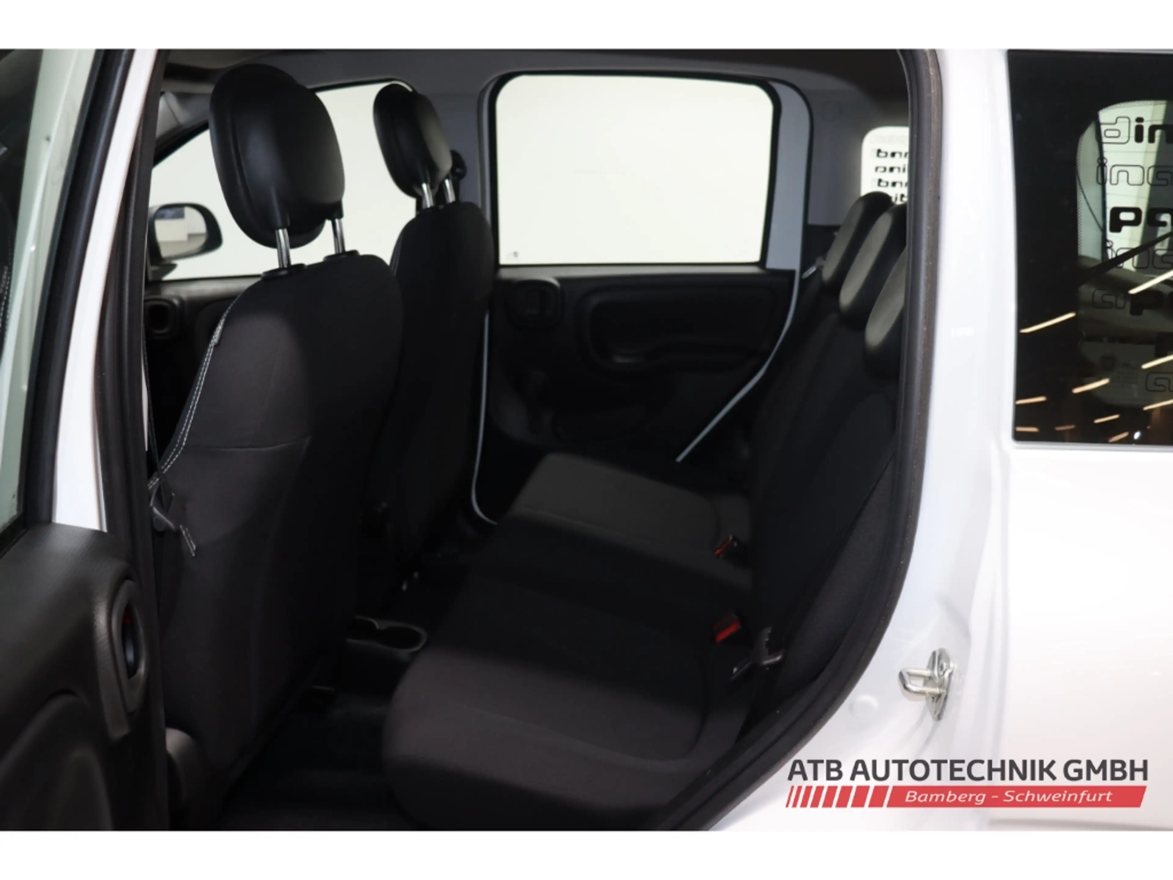 Fiat New Panda ICON Hybrid 1.0 GSE DAB Spurhalteass. — photo 9