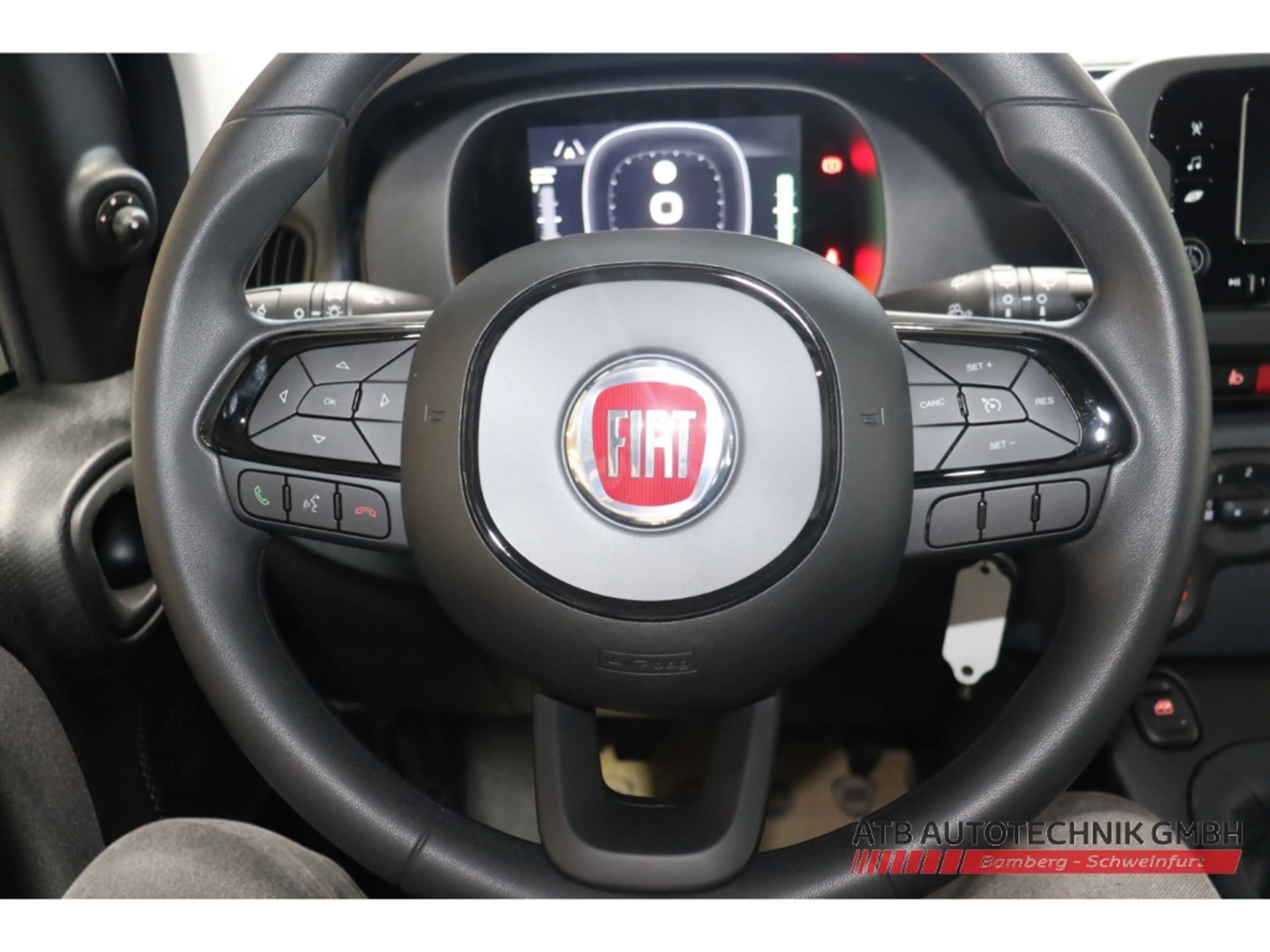 Fiat New Panda ICON Hybrid 1.0 GSE DAB Spurhalteass. — photo 13