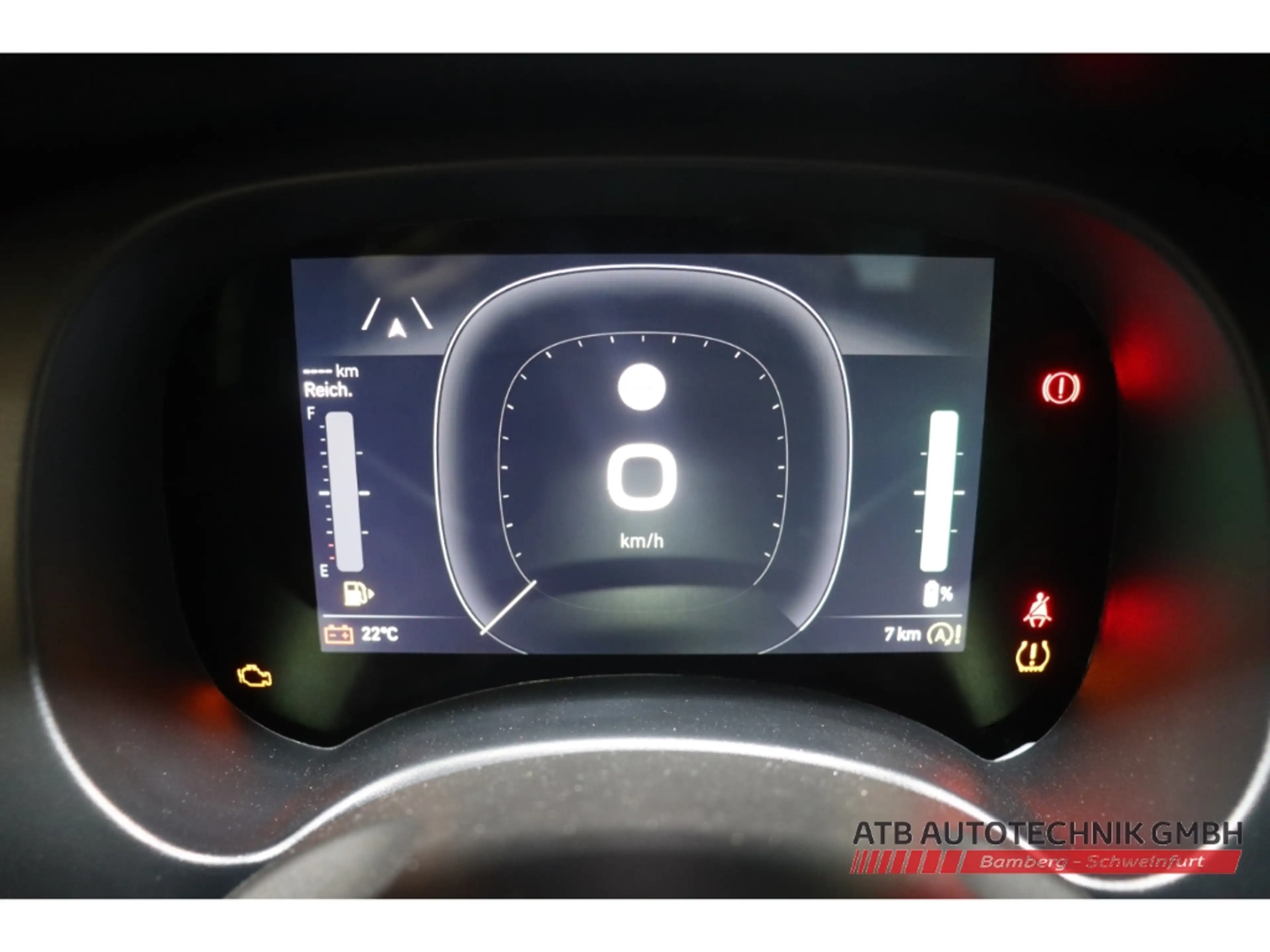 Fiat New Panda ICON Hybrid 1.0 GSE DAB Spurhalteass. — photo 14