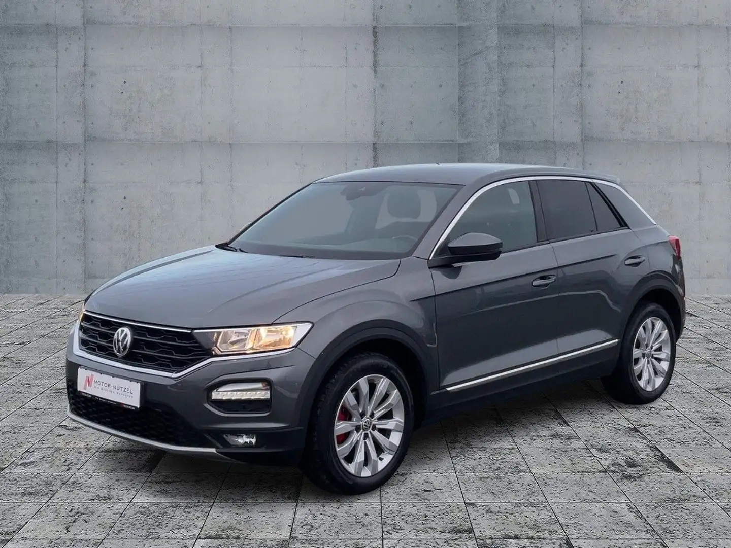Volkswagen T-Roc 1.5 TSI SPORT NAV+ACC+RFK+SHZ+AHK+DAB+MFA Grau - 2