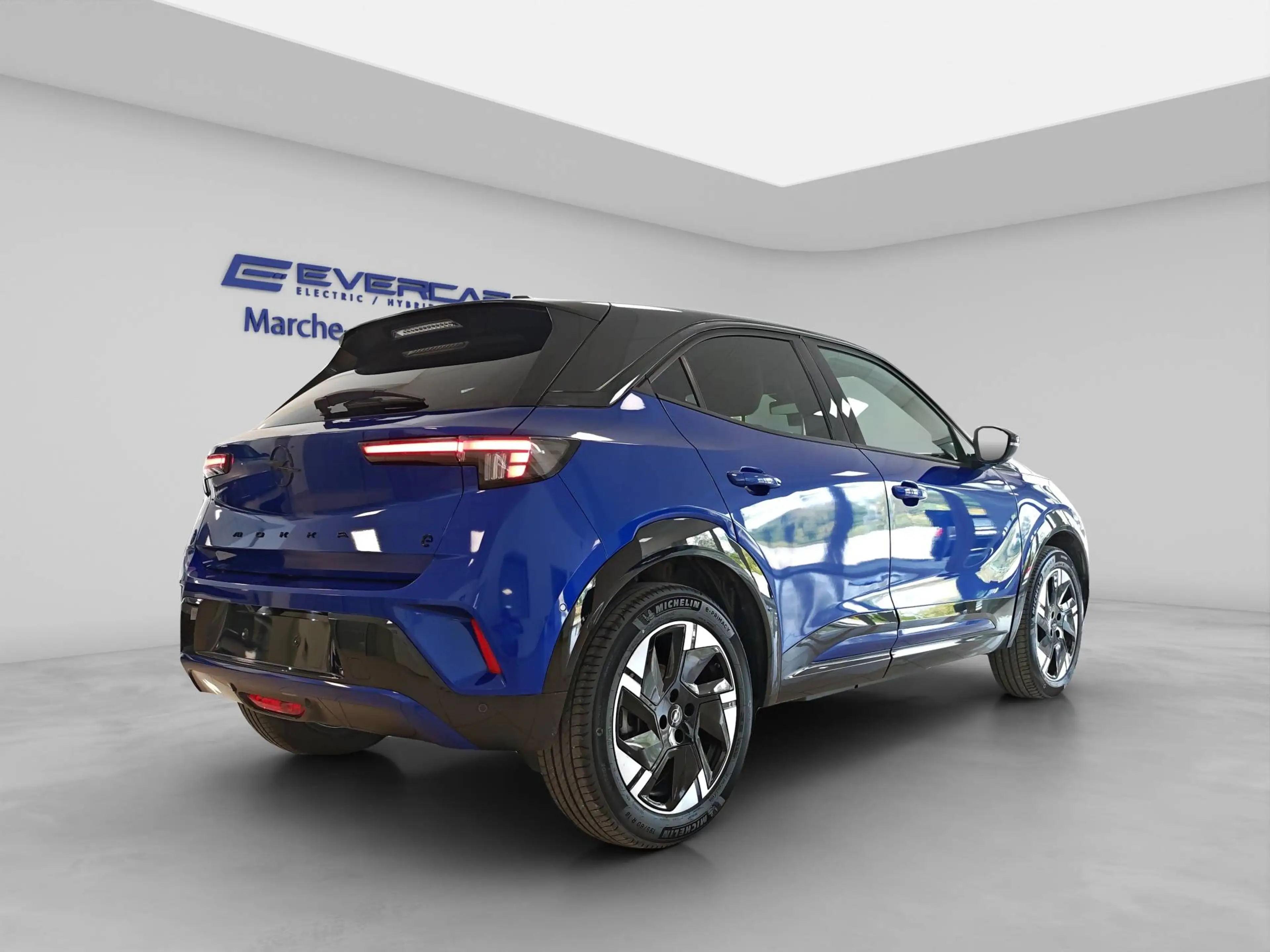 Opel Mokka-E GS LINE ***HEATED WHEELDRIVE*360° CAM*** — photo 4