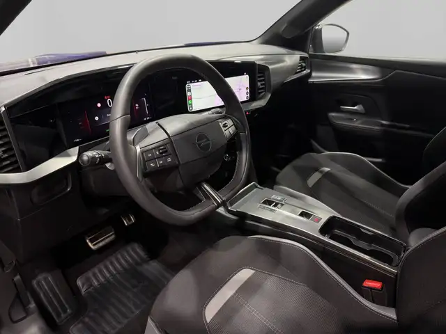 Opel Mokka-E view 8