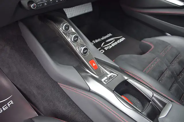 Ferrari 812 Superfast *Atelier Car*Lift*Kamera*Racingseats*... Ansicht 10