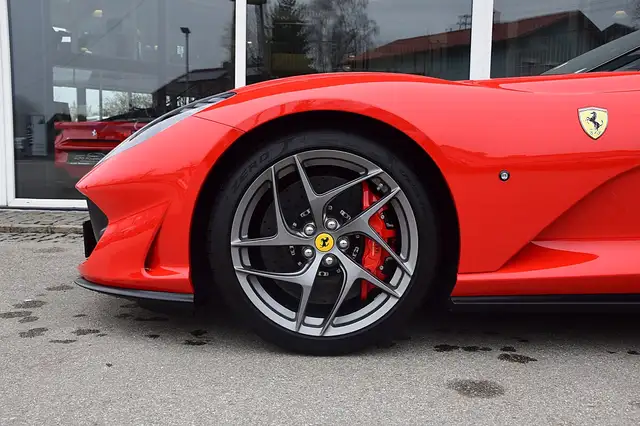 Ferrari 812 Superfast *Atelier Car*Lift*Kamera*Racingseats*... Ansicht 15