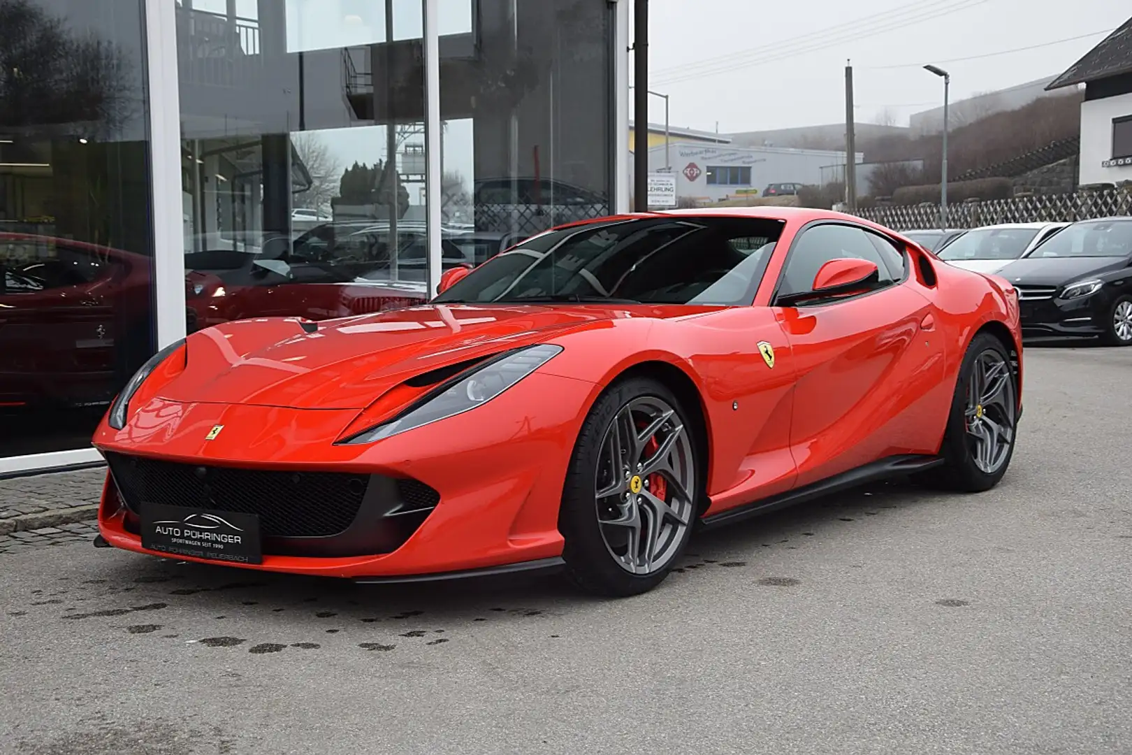 Ferrari 812 Superfast *Atelier Car*Lift*Kamera*Racingseats*... Rot - 2