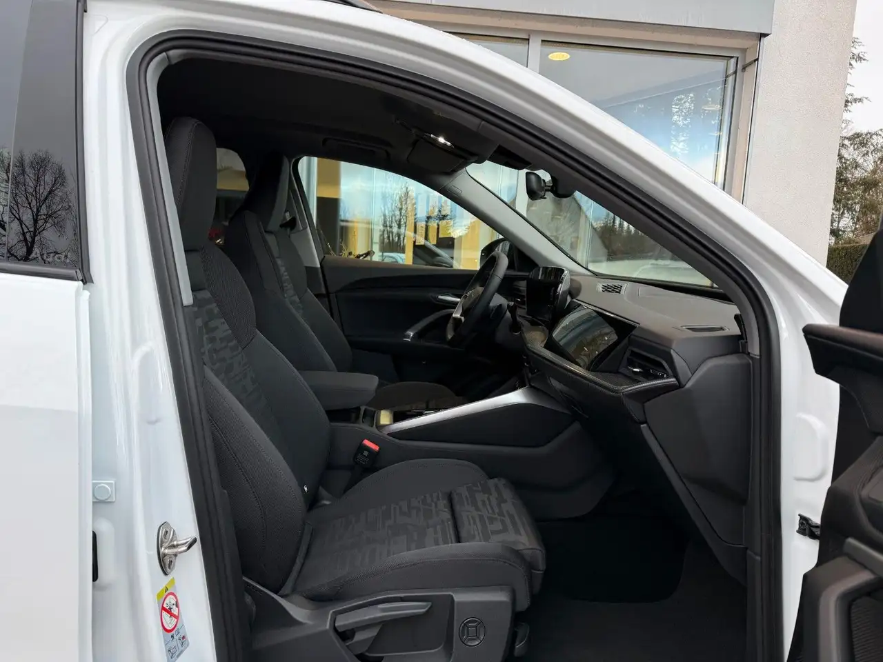 Audi Q5 2.0 TDI quattro 150 kW/ 21"/ BUSINESS/ S LINE 16