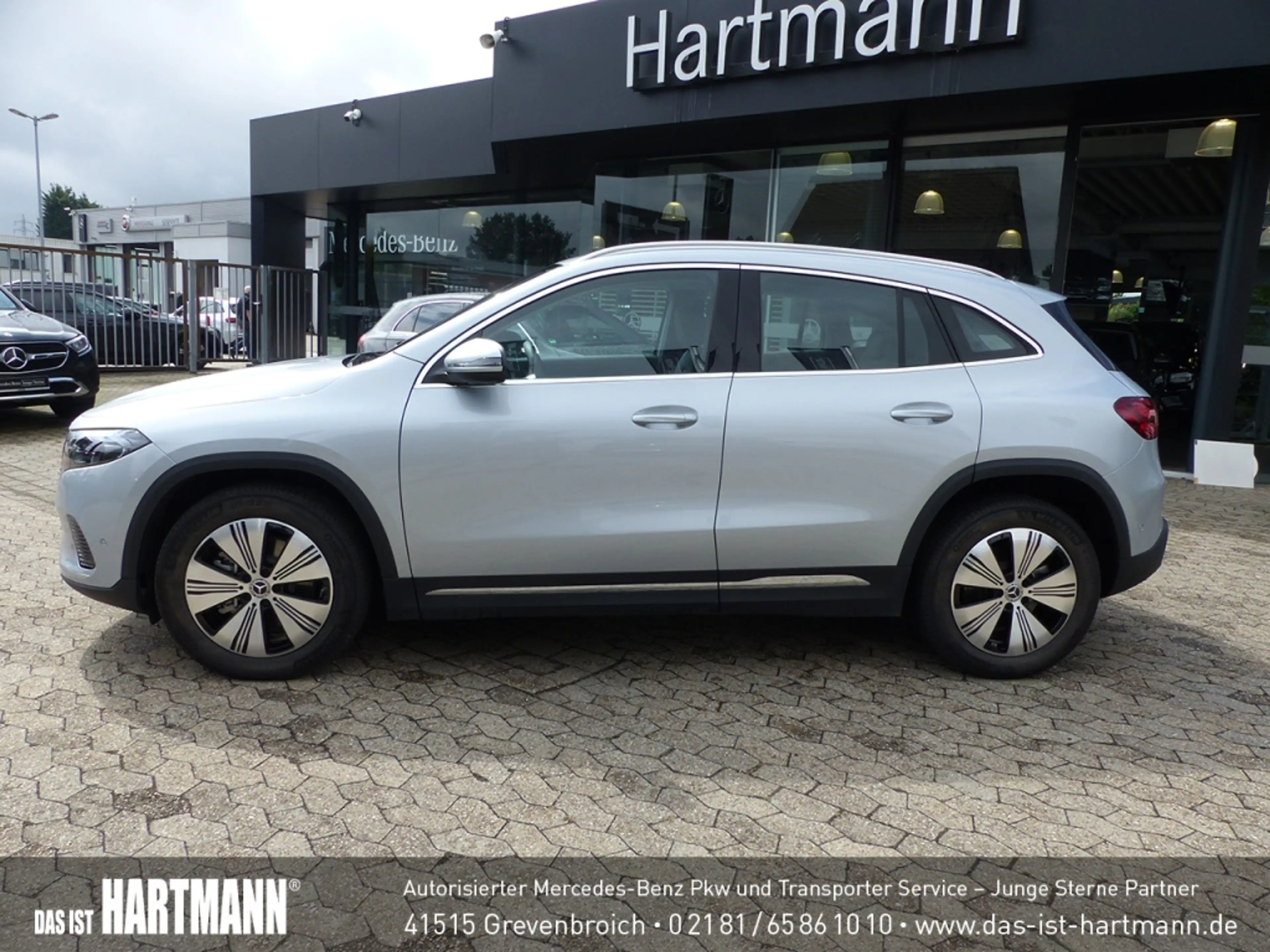 Mercedes-Benz EQA 300 4M 3004M+PROGRESSIVE+AHK+R.KAM+TOTW+WINT — photo 2