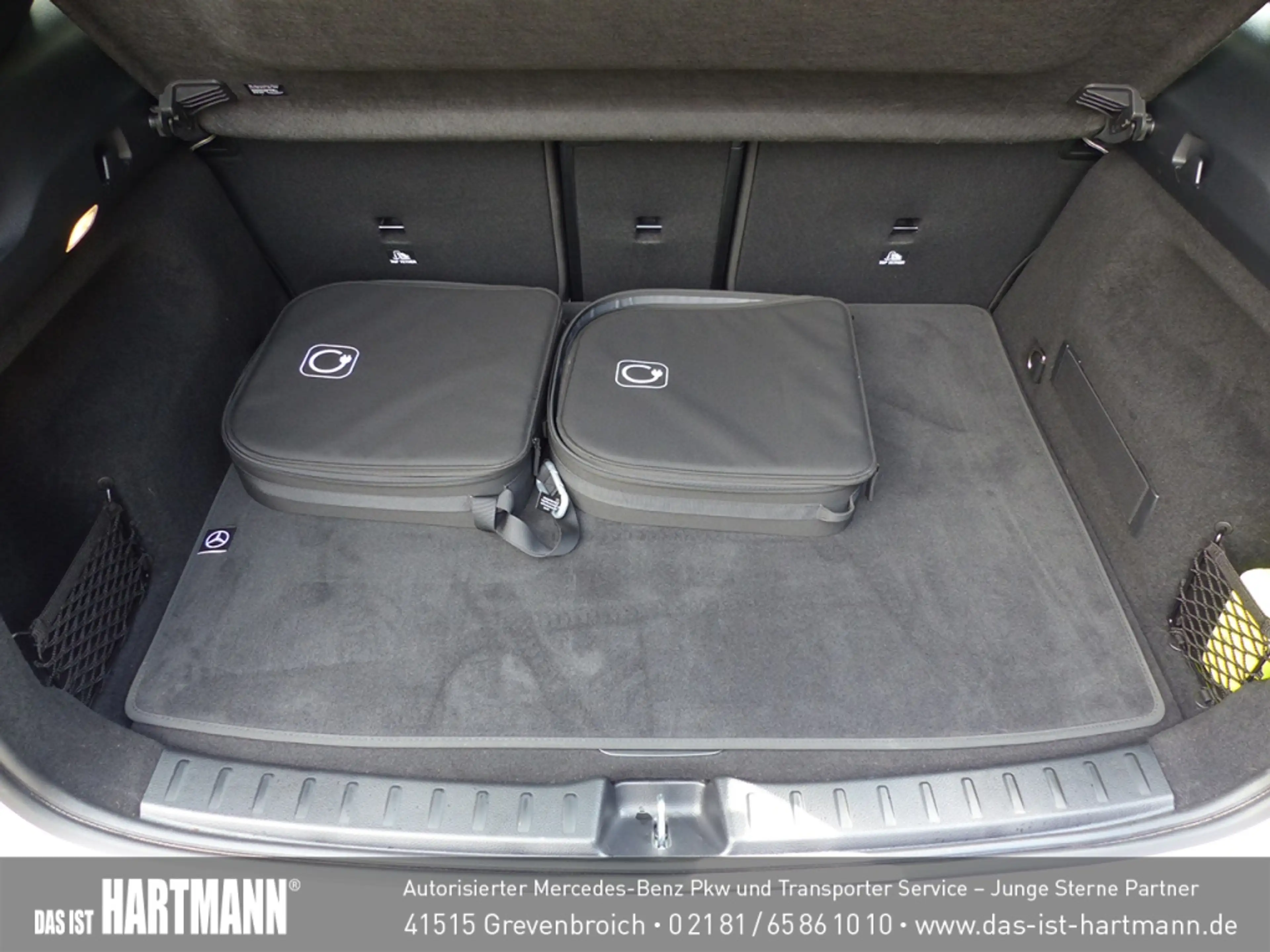 Mercedes-Benz EQA 300 4M 3004M+PROGRESSIVE+AHK+R.KAM+TOTW+WINT — photo 13