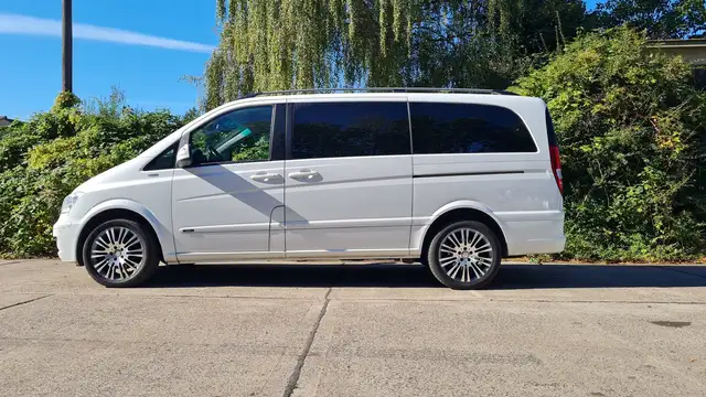 Mercedes-Benz Viano 2.2 CDi LANG  KLIMA + 7 SITZE + AUT. + AHK
