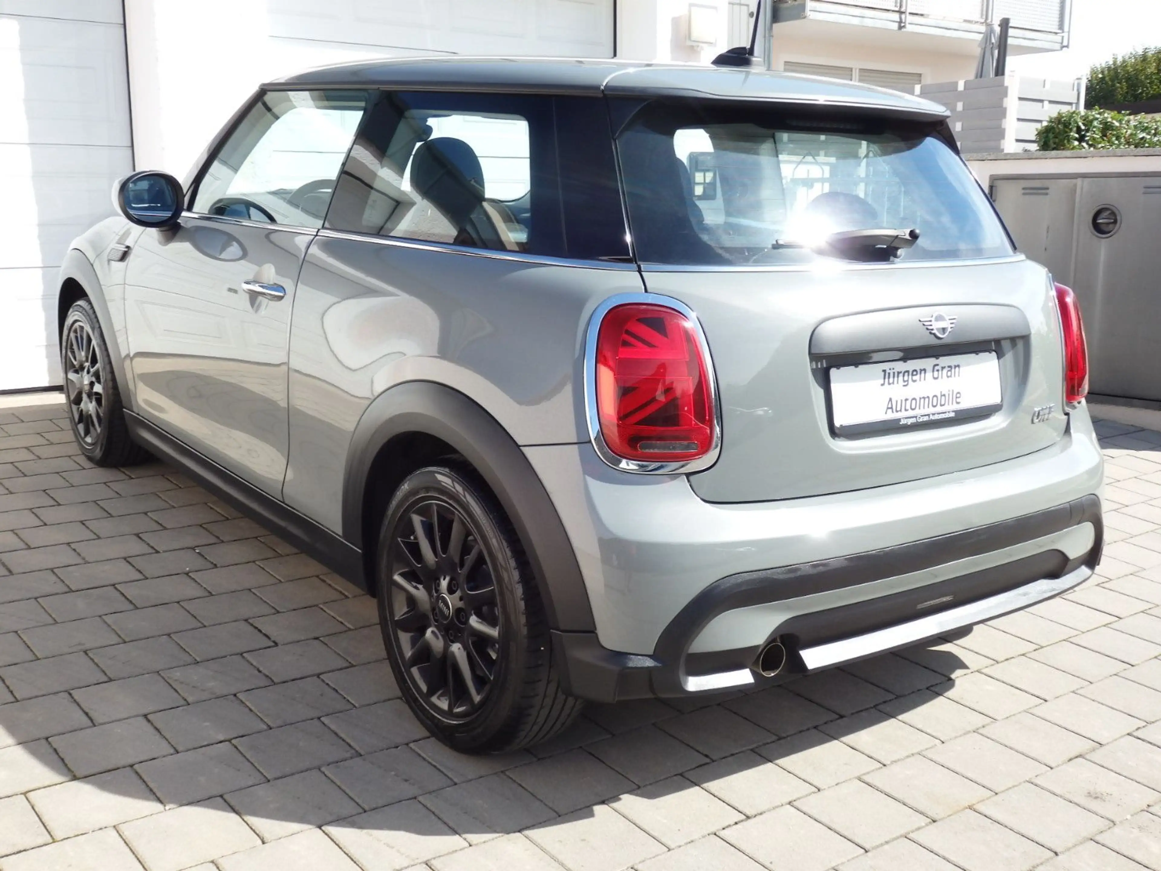 MINI One One Essential Trim LED Klima 16"Alu Sportlenkrad — photo 2