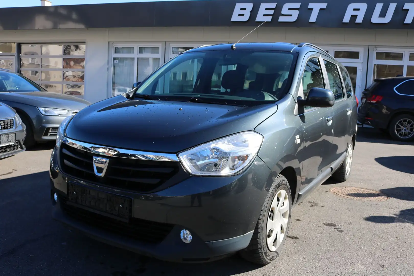 Dacia Lodgy Ambiance dCi 90 Grau - 1