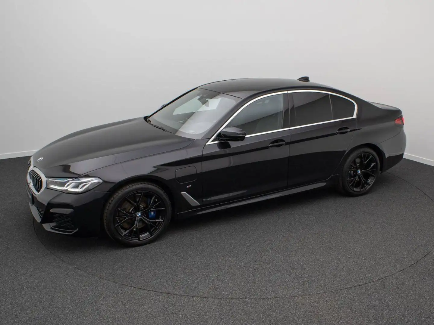 BMW 530 530eA 292ch M Sport Steptronic Noir - 2