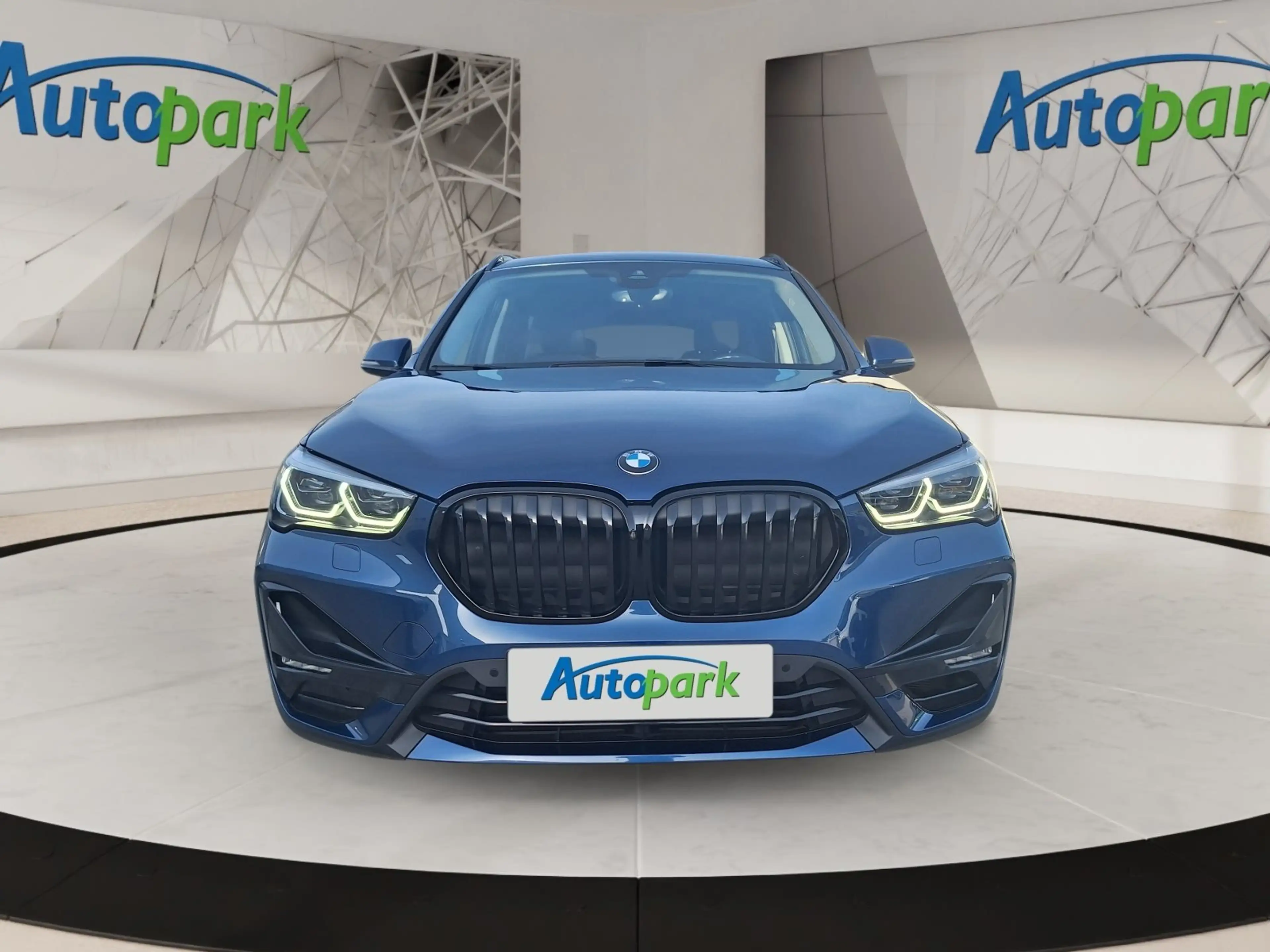 BMW X1 xDrive 25e Sport Line — photo 2