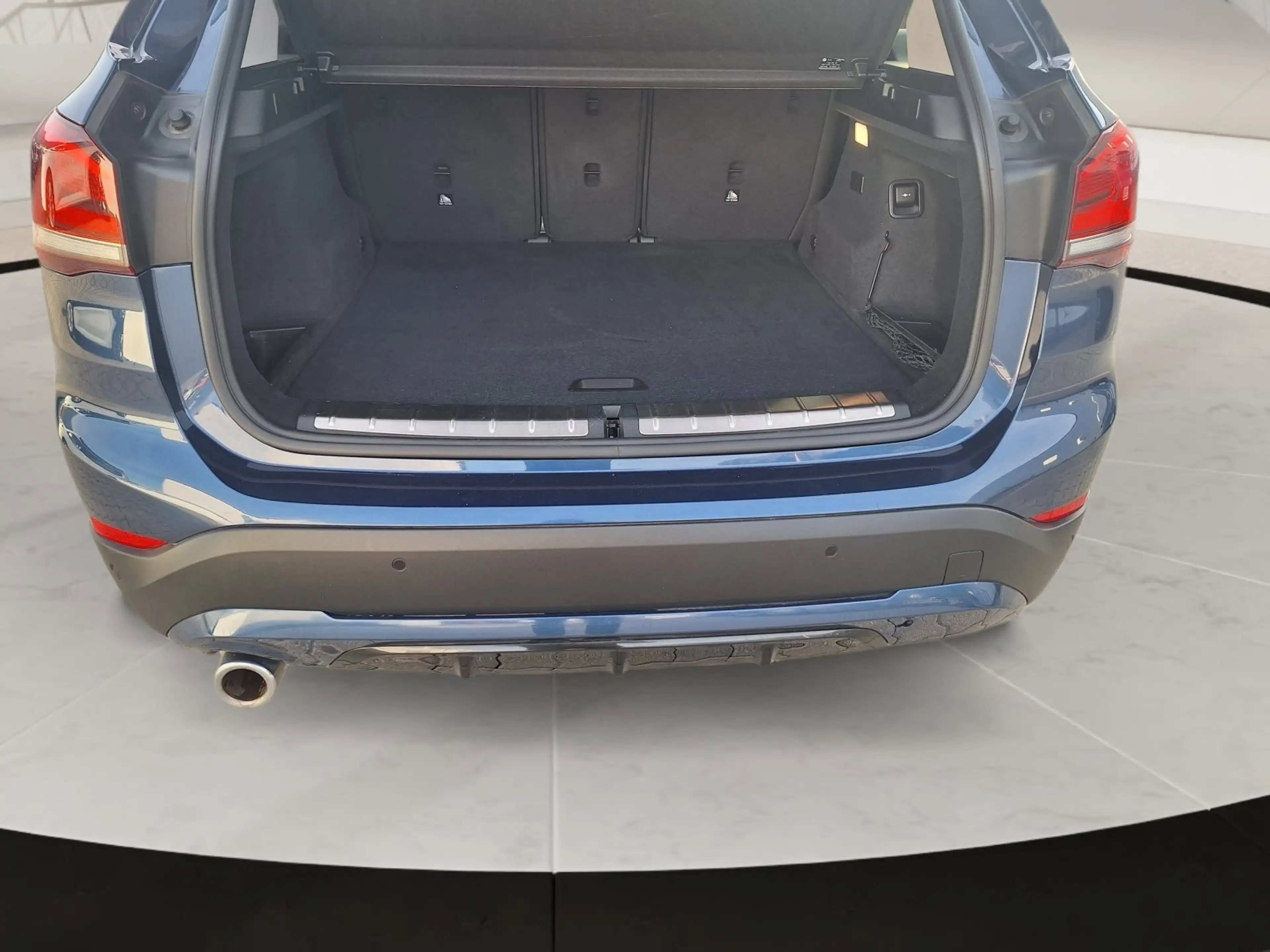 BMW X1 xDrive 25e Sport Line — photo 10