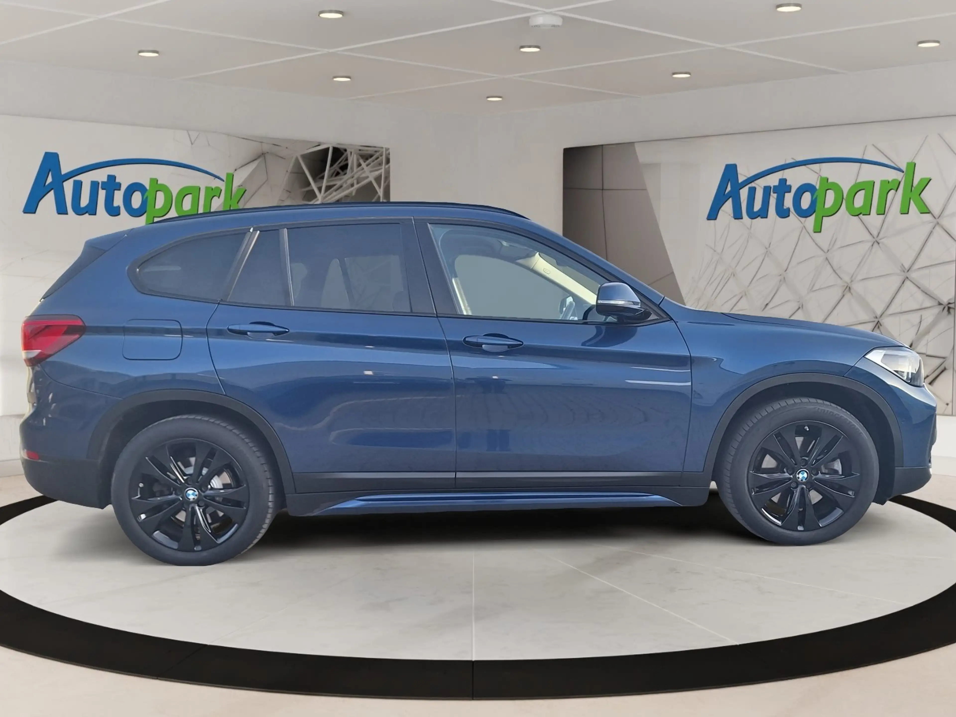 BMW X1 xDrive 25e Sport Line — photo 5