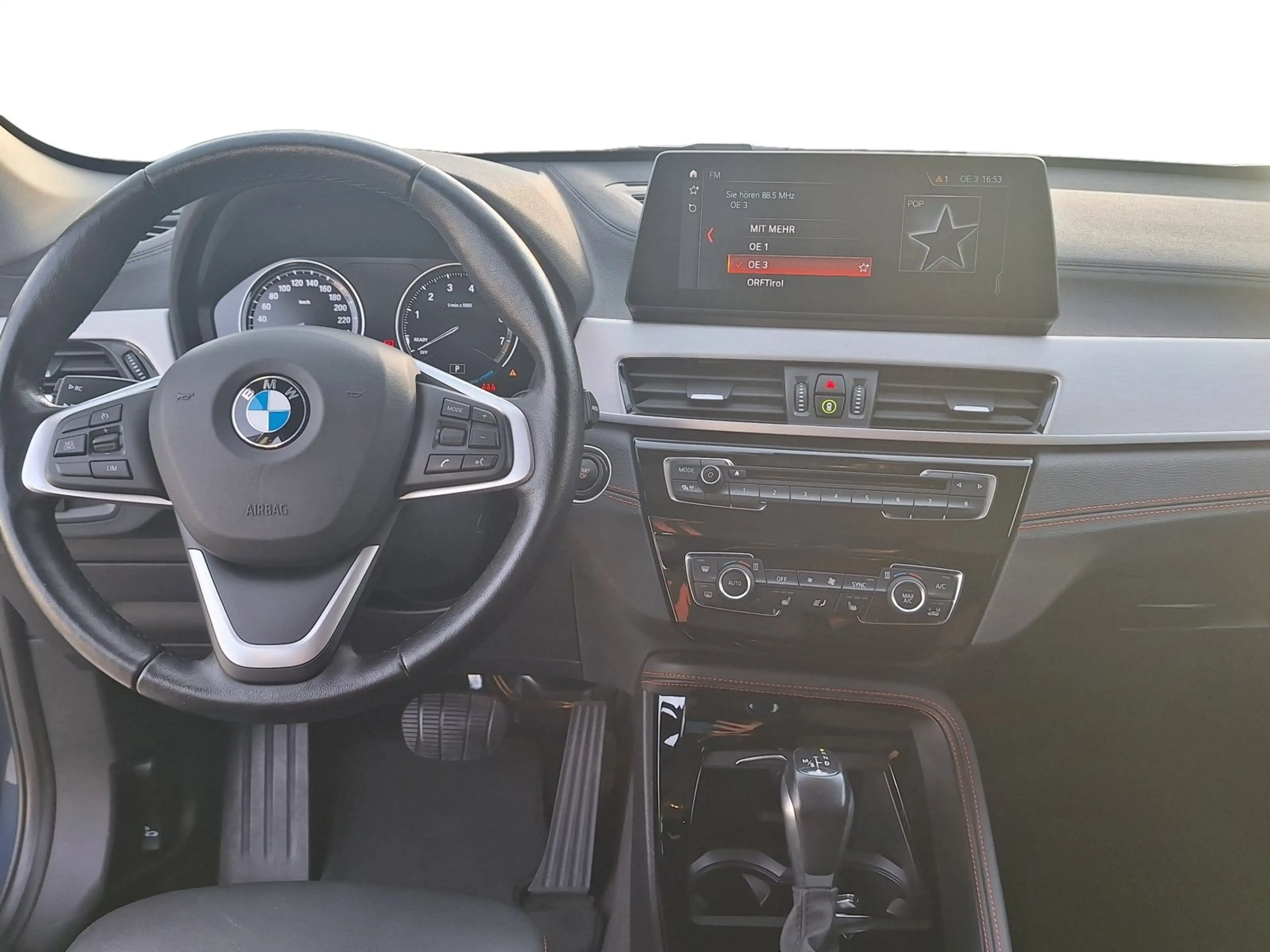 BMW X1 xDrive 25e Sport Line — photo 11