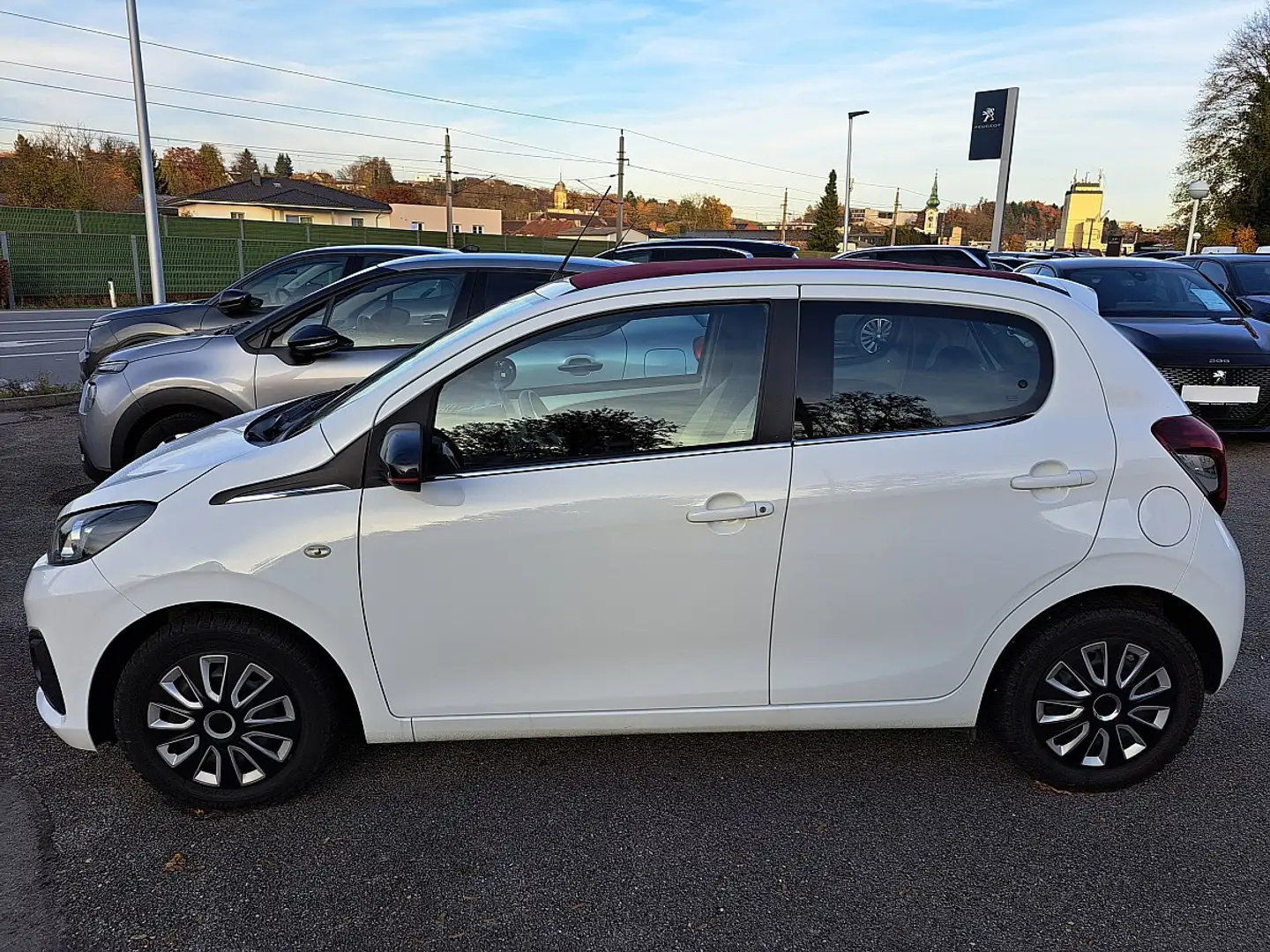 Peugeot 108 1,2 PureTech 82 Top! Active Weiß - 2